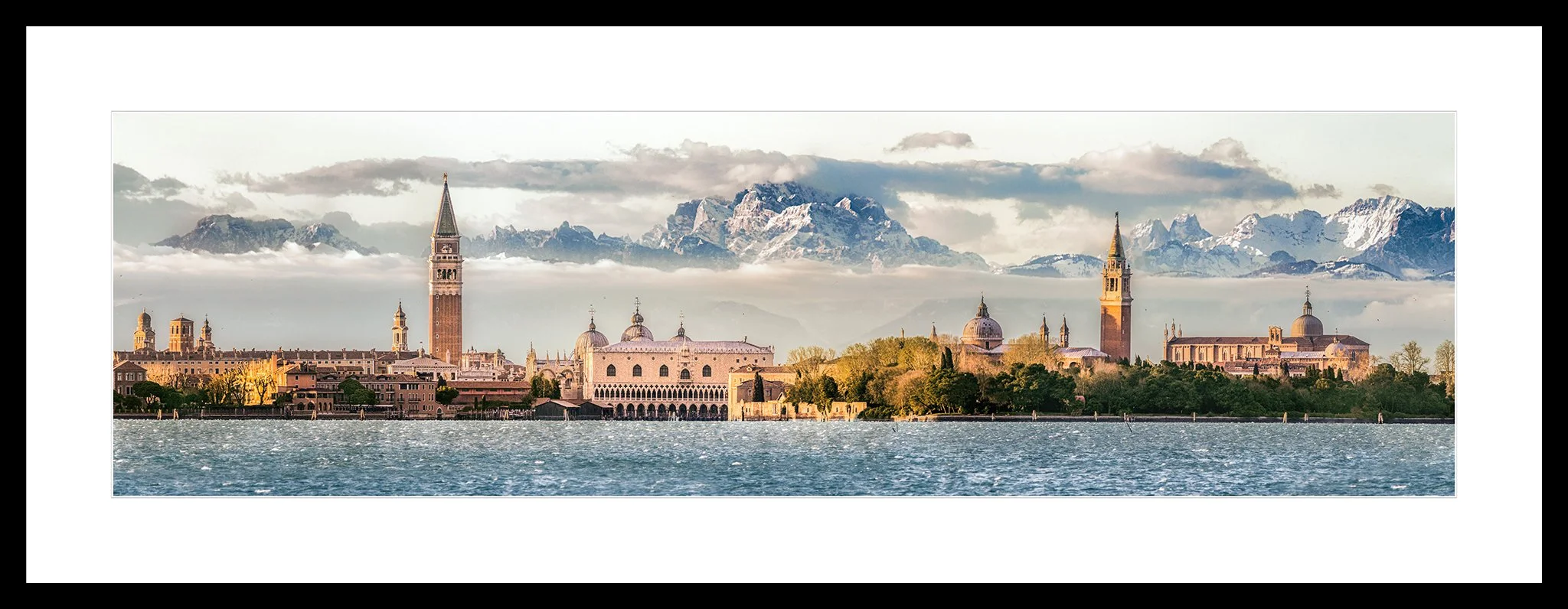 Lo stravedamento. Venezia e le Dolomiti in un unico scatto