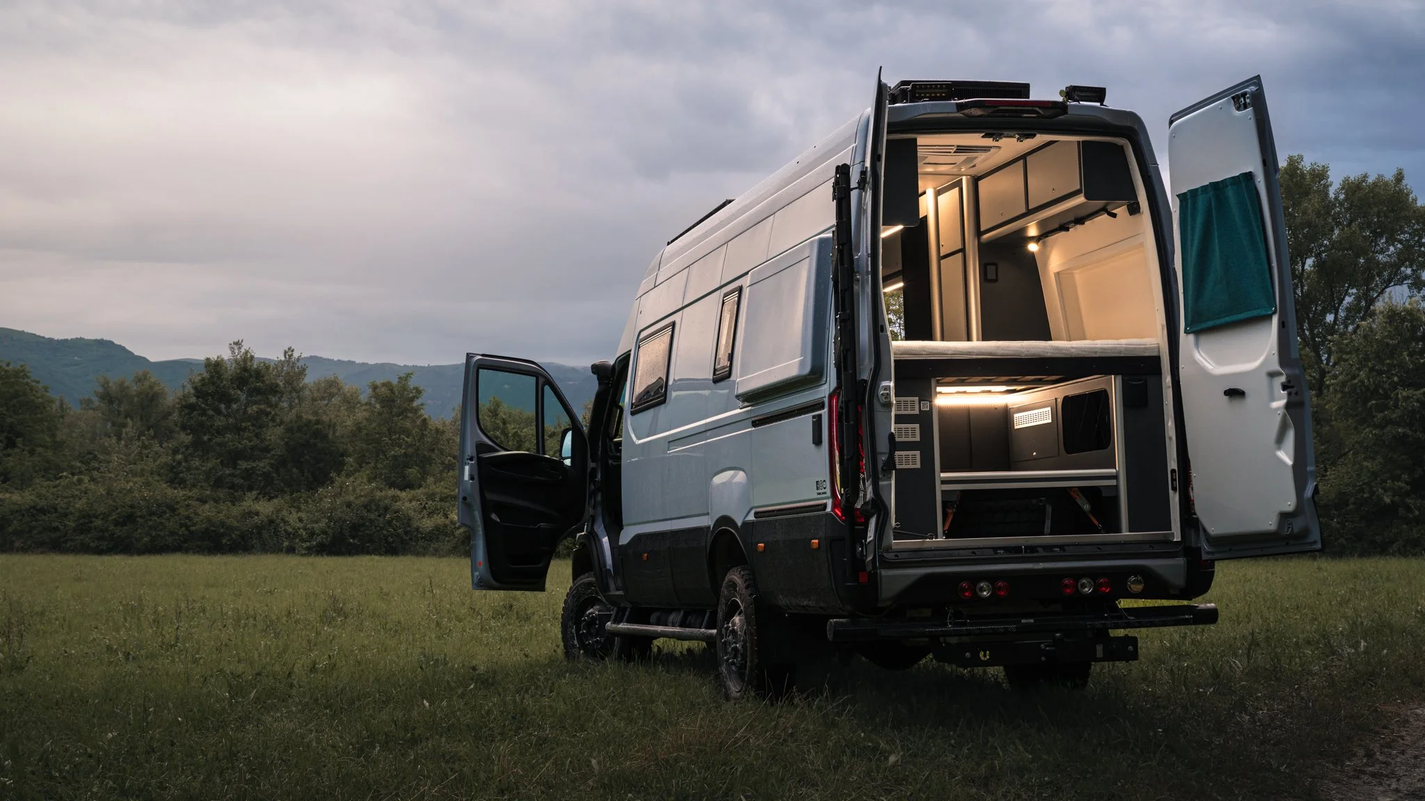 Iveco 4x4 Nuova Camper Marostica 7.jpg