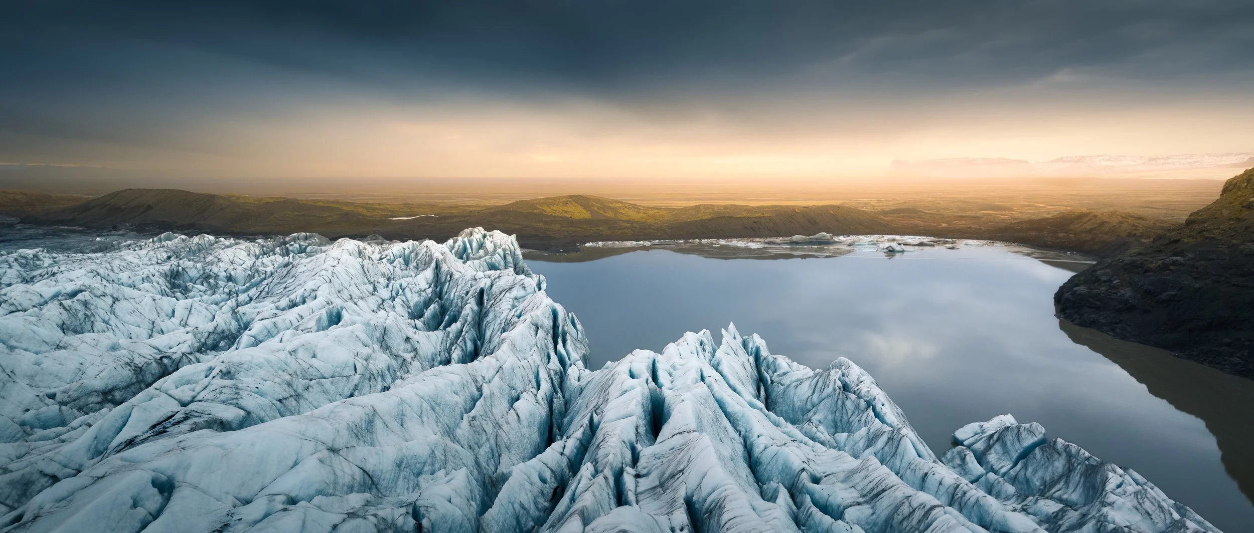 Islanda ghiacciaio drone 1.jpg