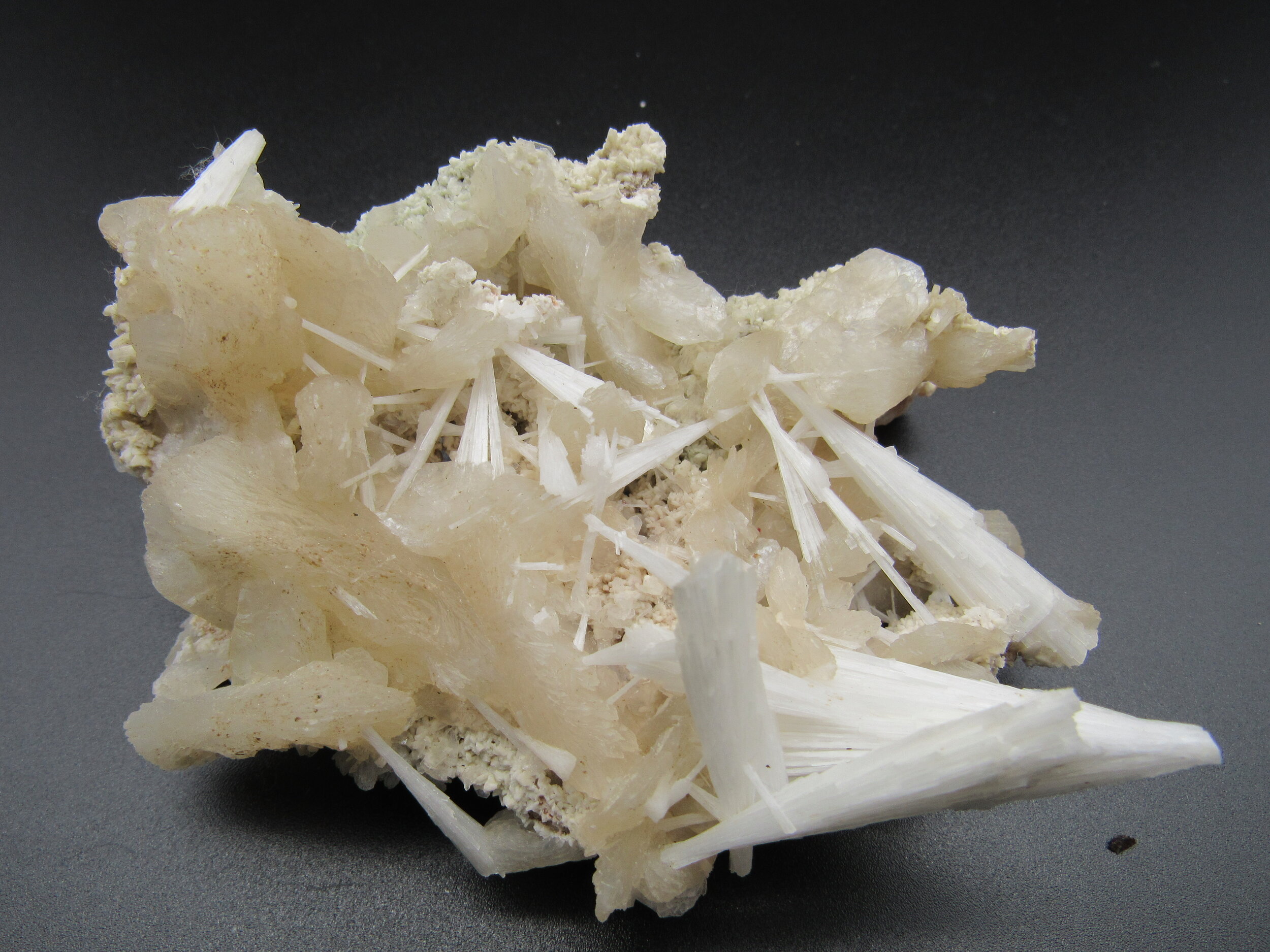 Scolecite &amp; Stilbite  - India