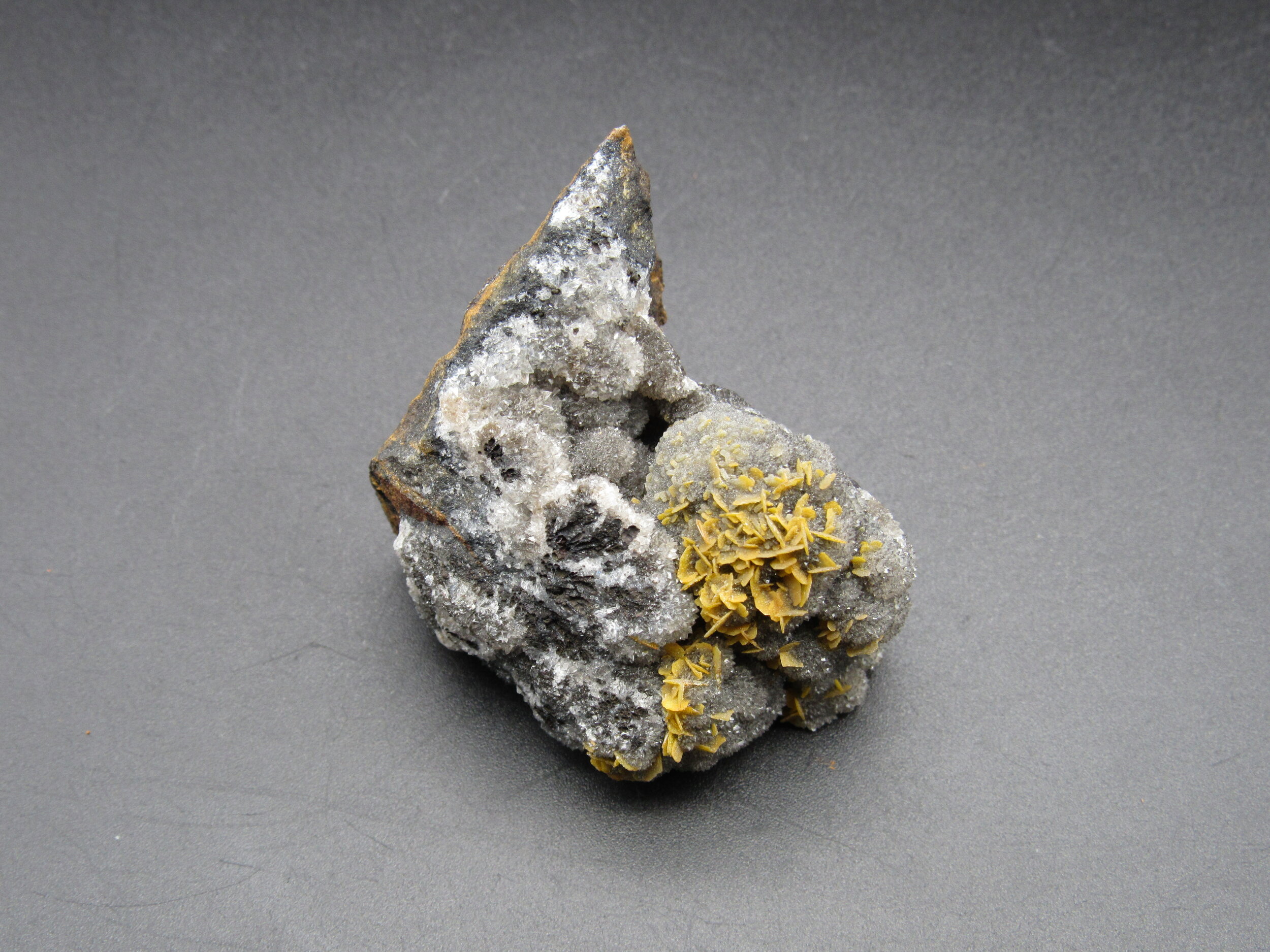 Wulfenite - China