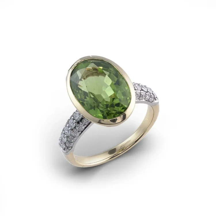 Vintage 18KT Gold Green Tourmaline & Diamond Ring