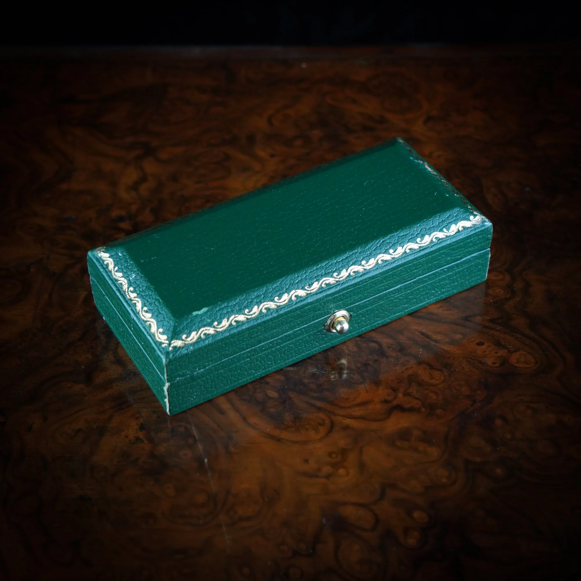 Antique Boxes Discover the Beauty and Craftsmanship of jewellery