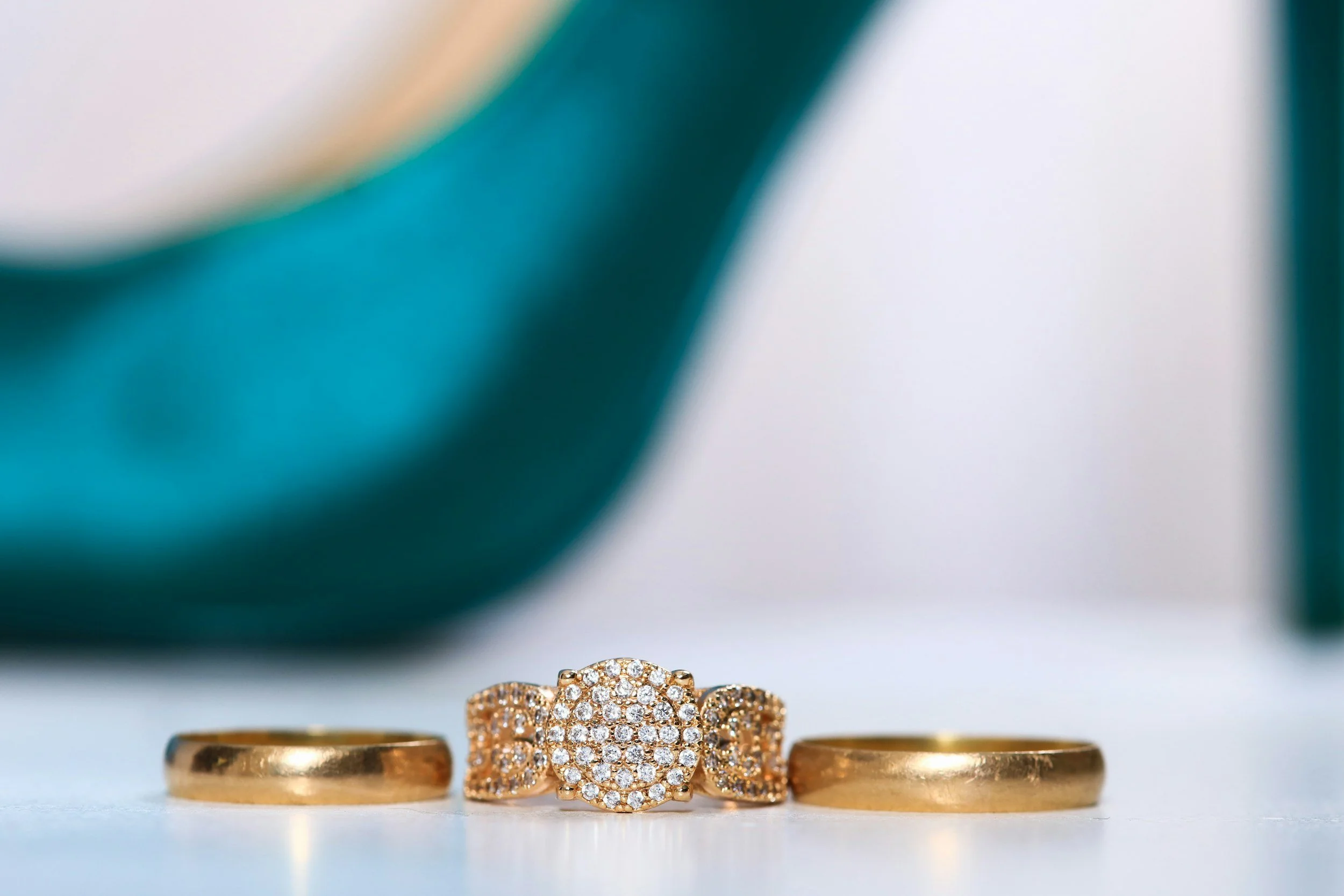 How to Identify Fake Gold Jewellery: 7 Warning Signs to Watch For