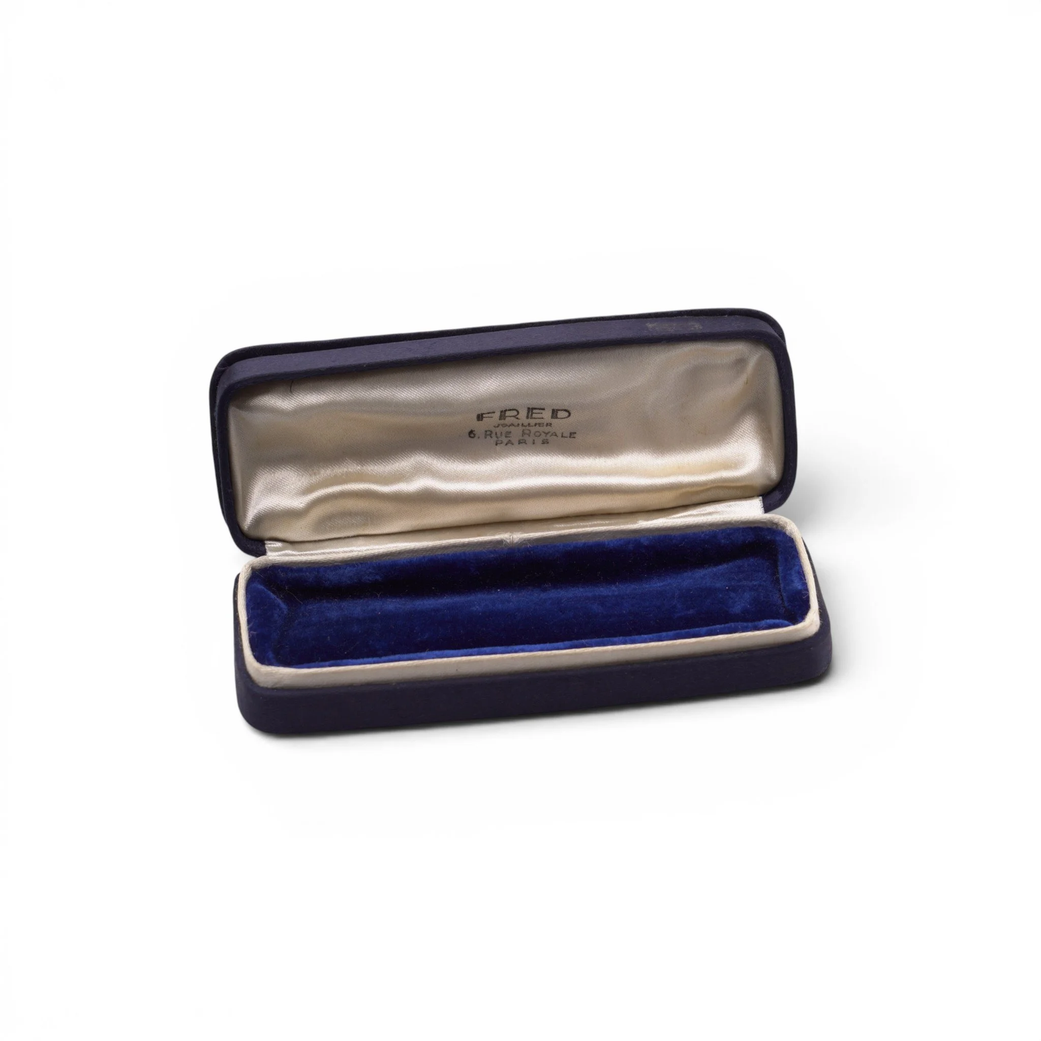 vintage-fred-6-rue-royale-paris-jewellery-box-03-Mozeris-Fine-Antiques.jpg