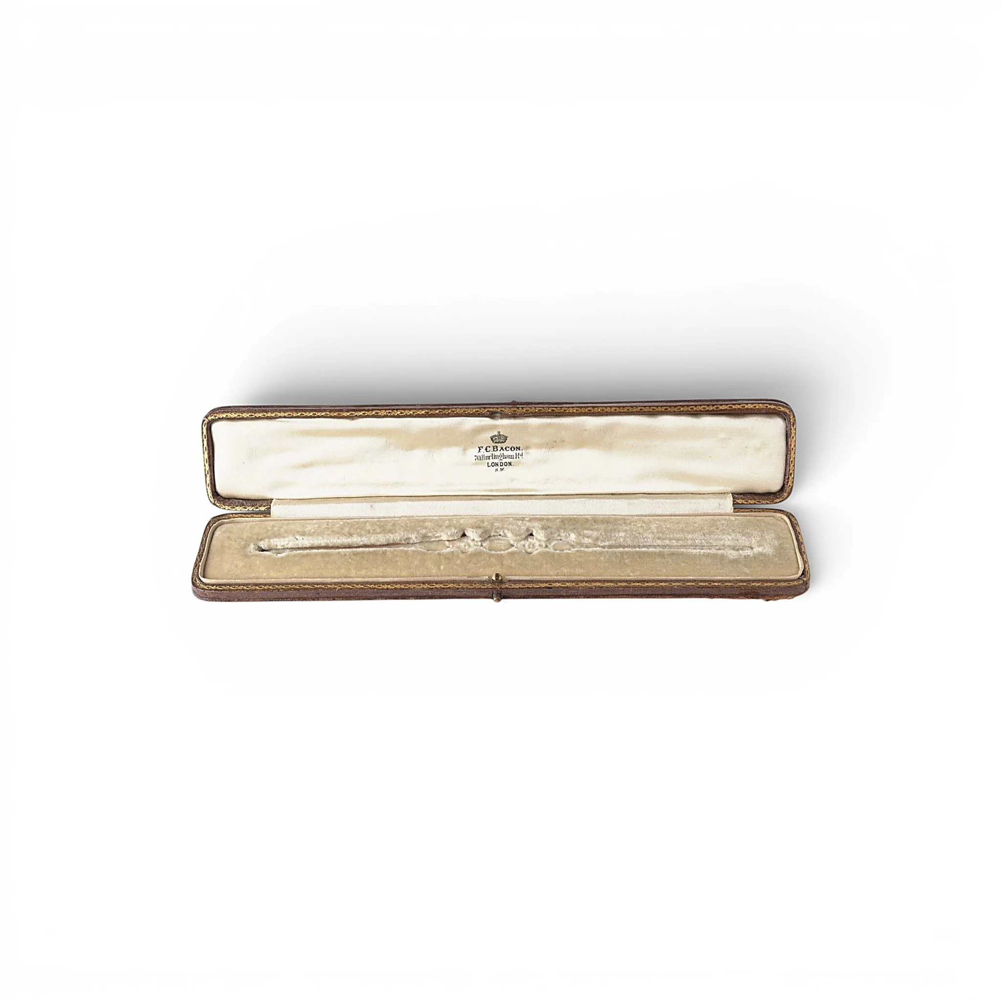 antique-fc-bacon-hurlingham-road-london-bracelet-box-02-Mozeris-Fine-Antiques.jpg
