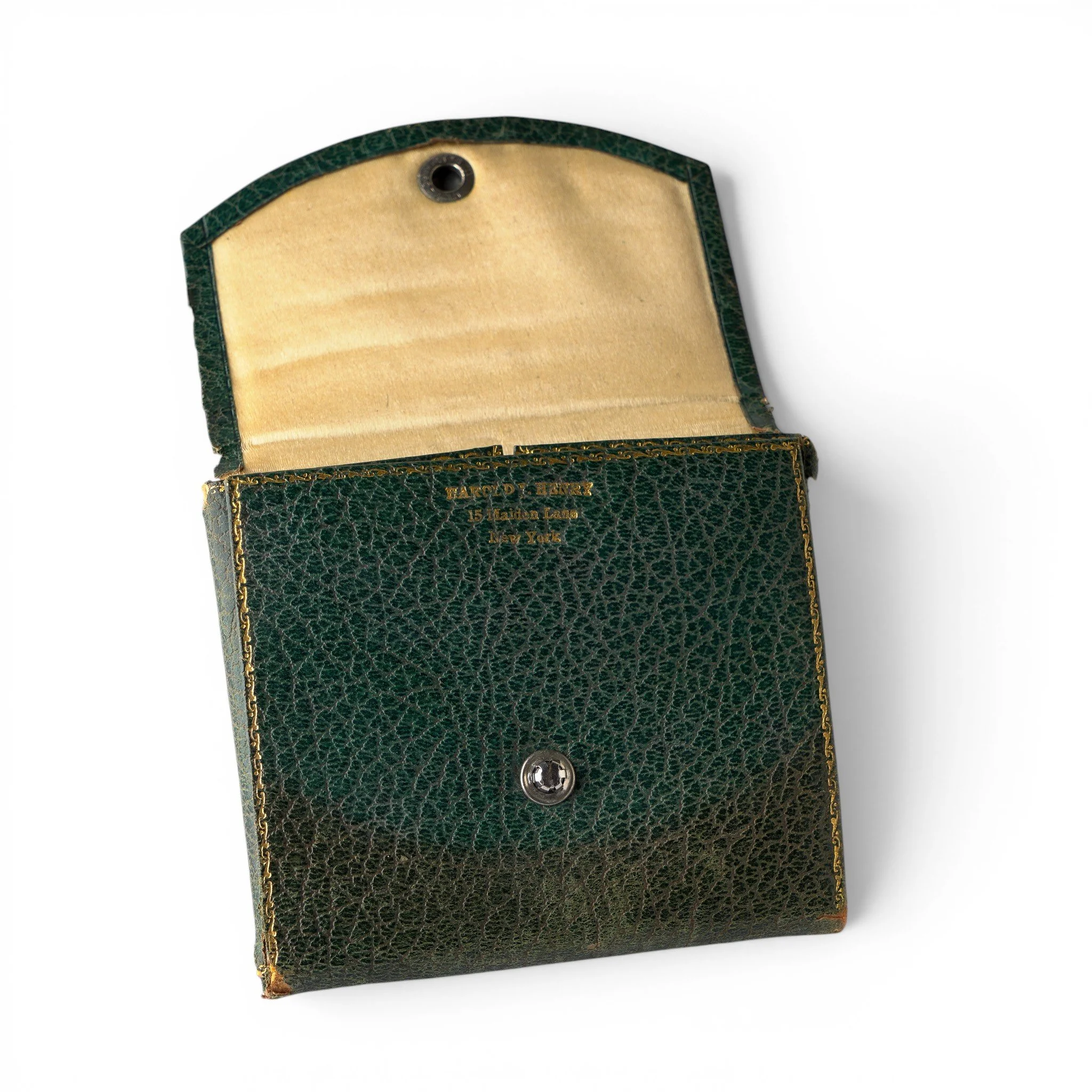 harold-j-henry-new-york-dress-set-travel-case-02-Mozeris-Fine-Antiques.jpg