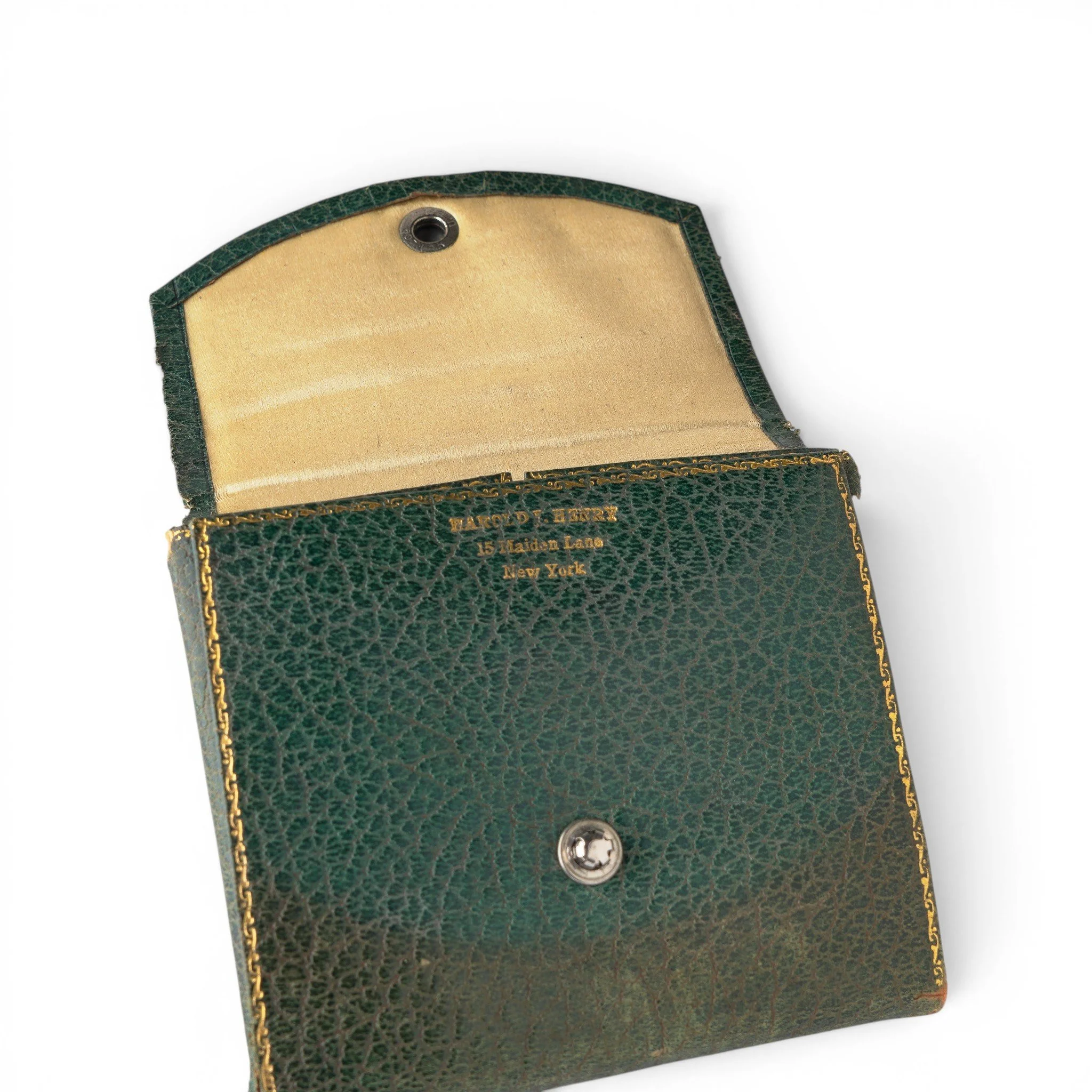 harold-j-henry-new-york-dress-set-travel-case-06-Mozeris-Fine-Antiques.jpg