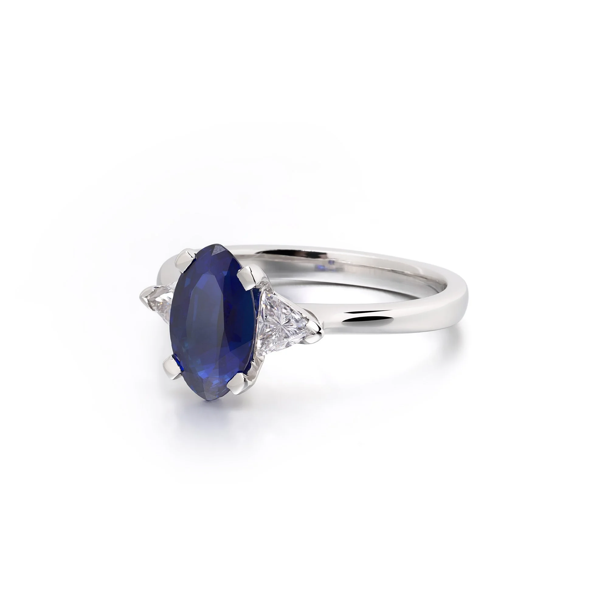 platinum-sapphire-and-diamond-ring-04-Mozeris-Fine-Antiques.jpg