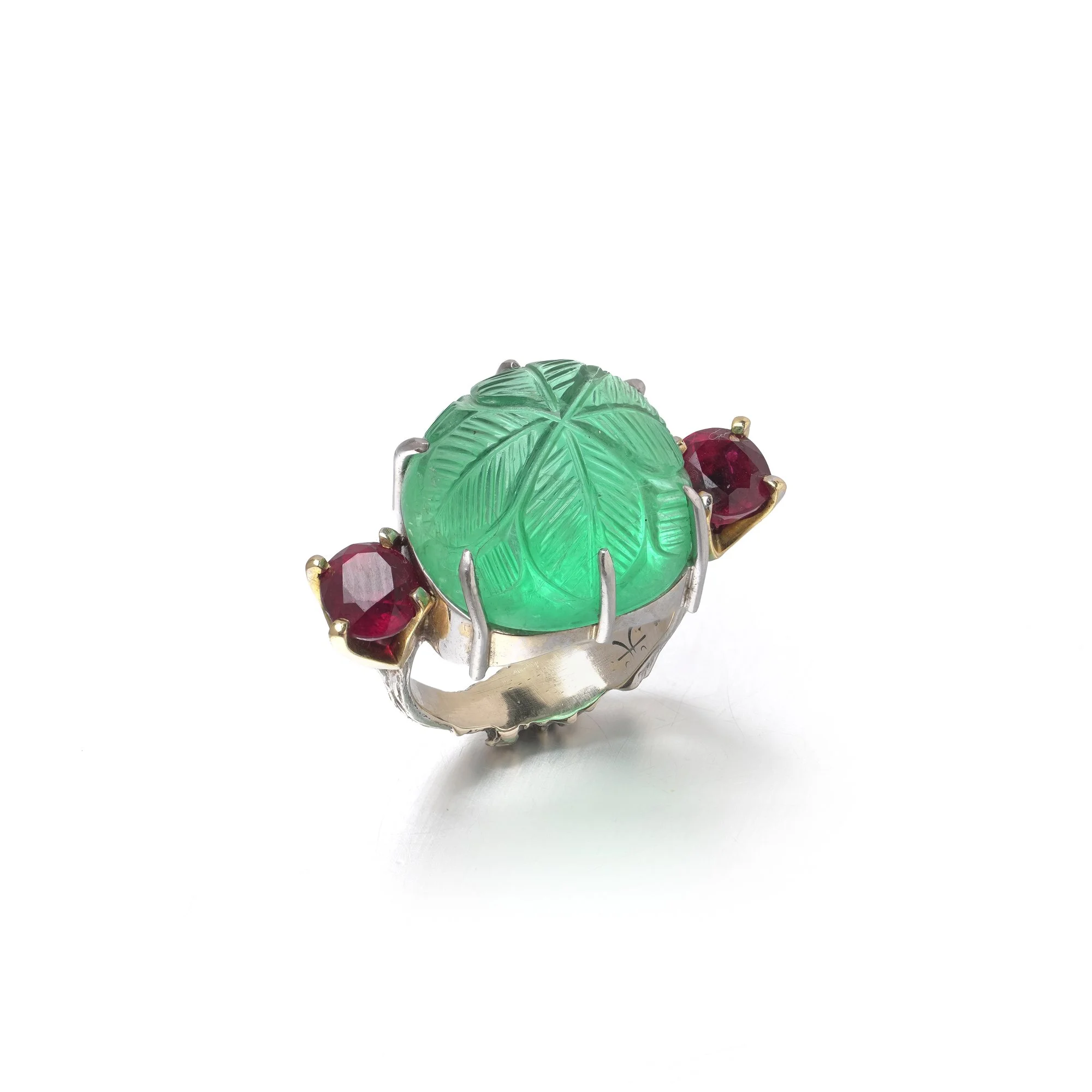 vintage-18kt-gold-carved-emerald-burma-ruby-ring-05-Mozeris-Fine-Antiques.jpg
