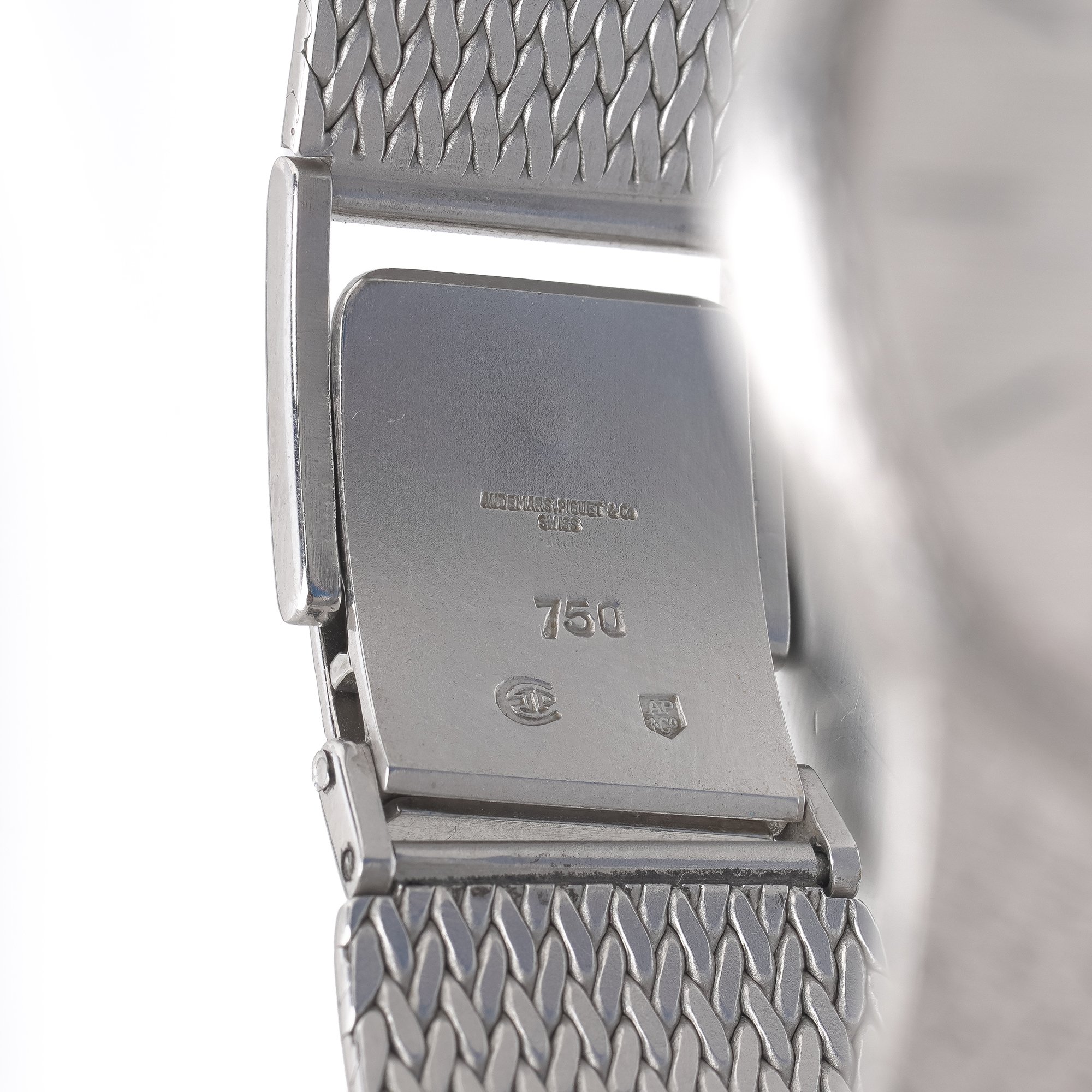 vintage-audemars-piguet-18kt-white-gold-automatic-wristwatch-05-Mozeris-Fine-Antiques.jpg