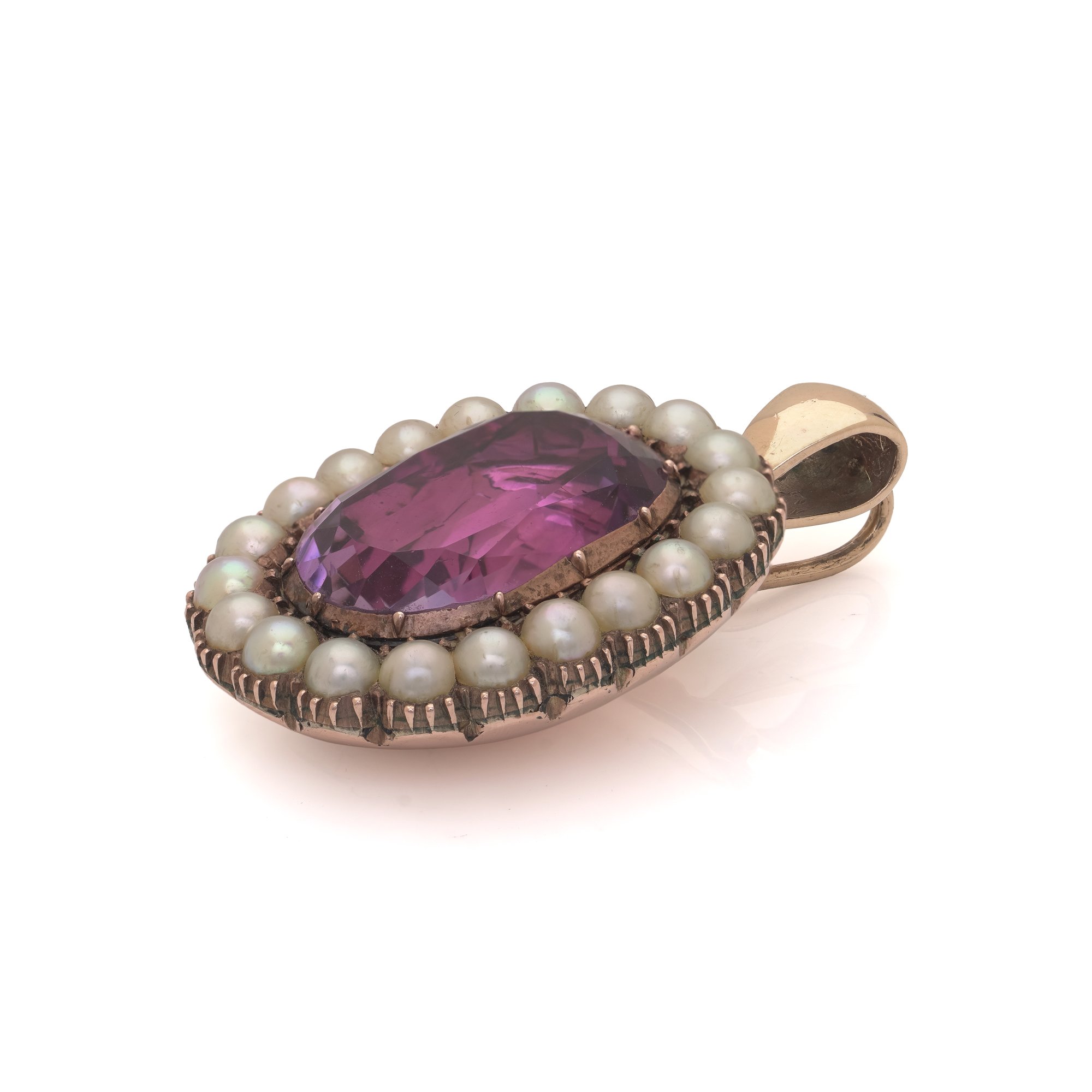 9kt-gold-amethyst-freshwater-pearl-cluster-pendant-03-Mozeris-Fine-Antiques.jpg