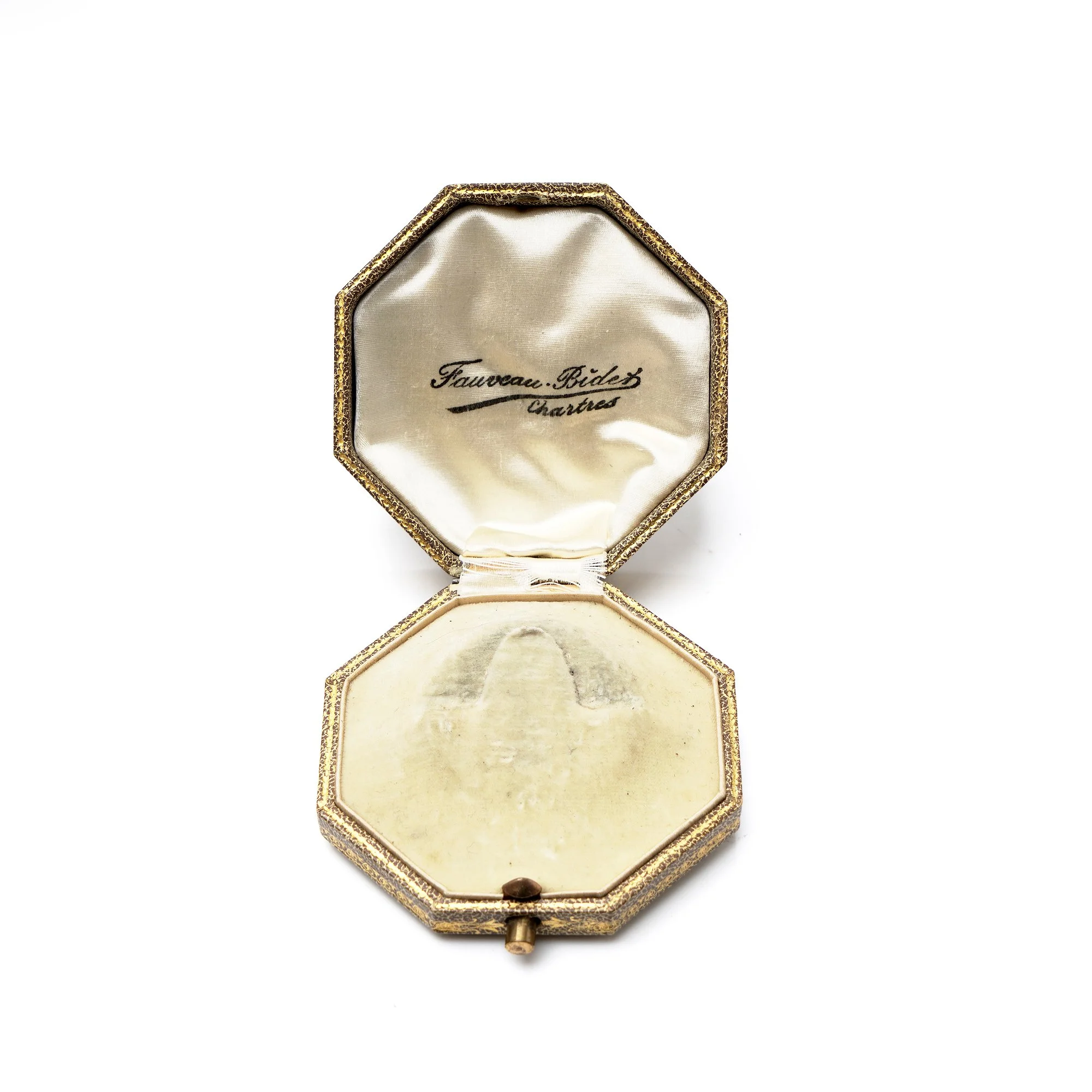 fauveau-bidet-french-octagonal-brooch-box-04-Mozeris-Fine-Antiques.jpg