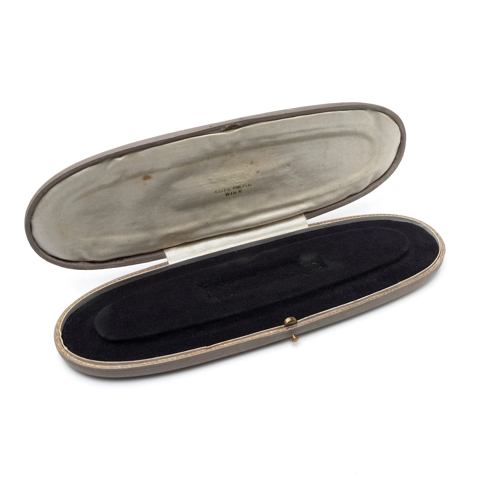 antique-oval-necklace-bracelet-box-04-Mozeris-Fine-Antiques.jpg