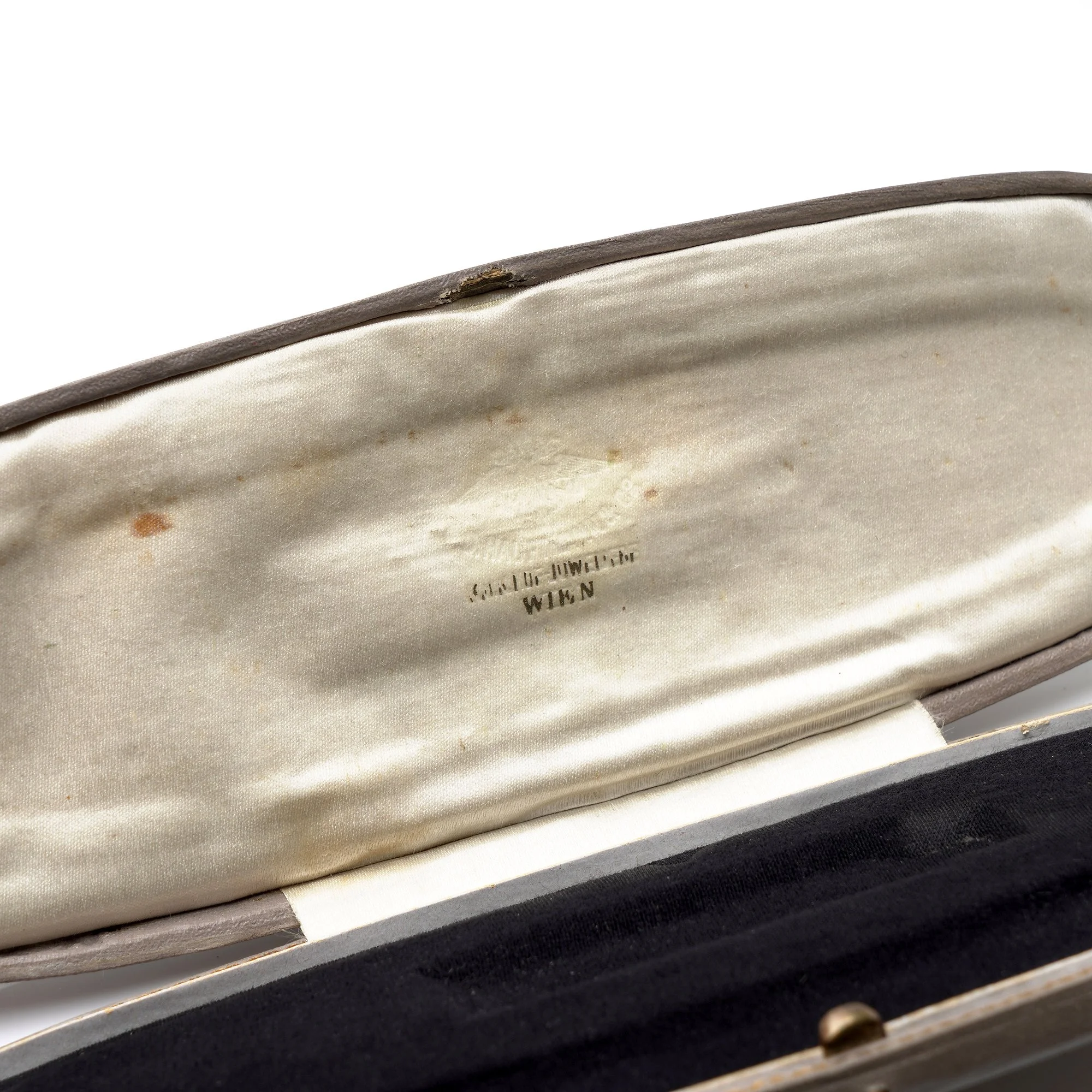 antique-oval-necklace-bracelet-box-05-Mozeris-Fine-Antiques.jpg