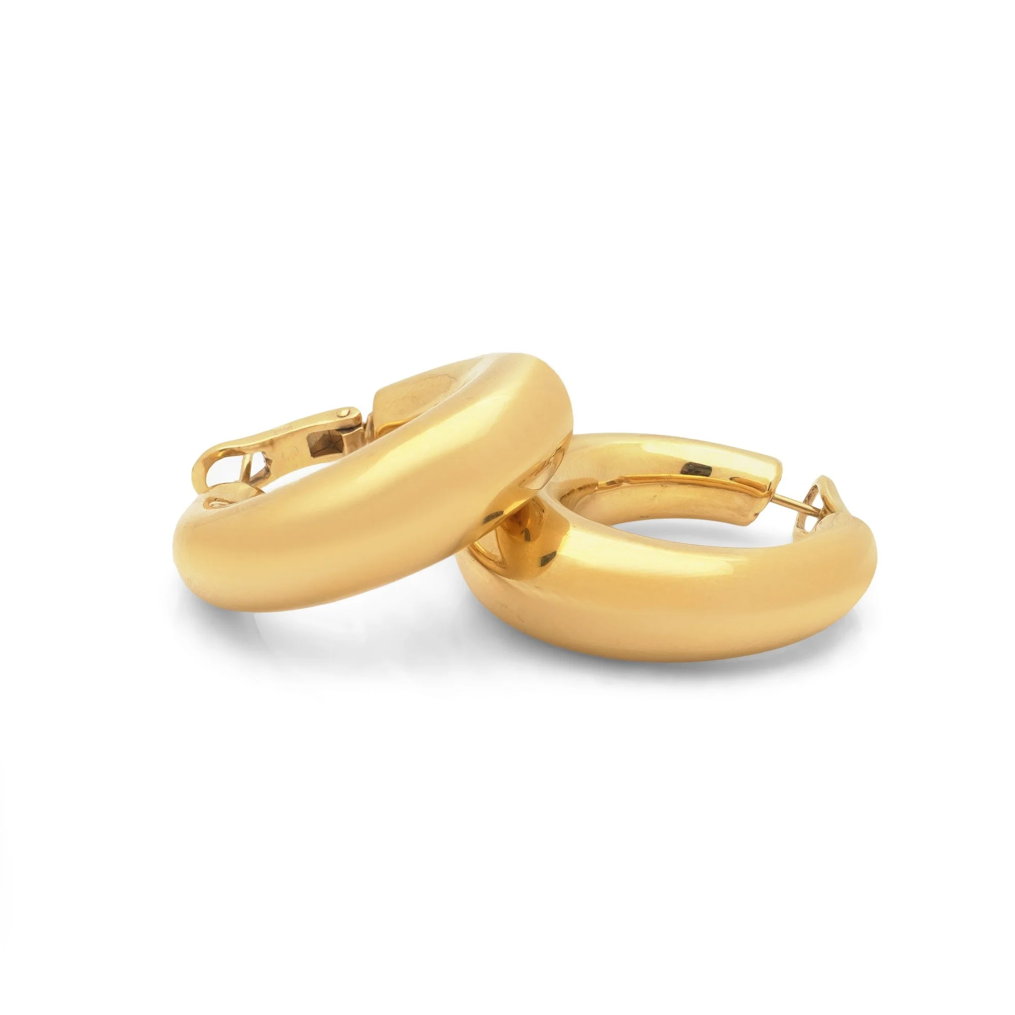 chaumet-18kt-gold-hoop-earrings-02-Mozeris-Fine-Antiques.jpg