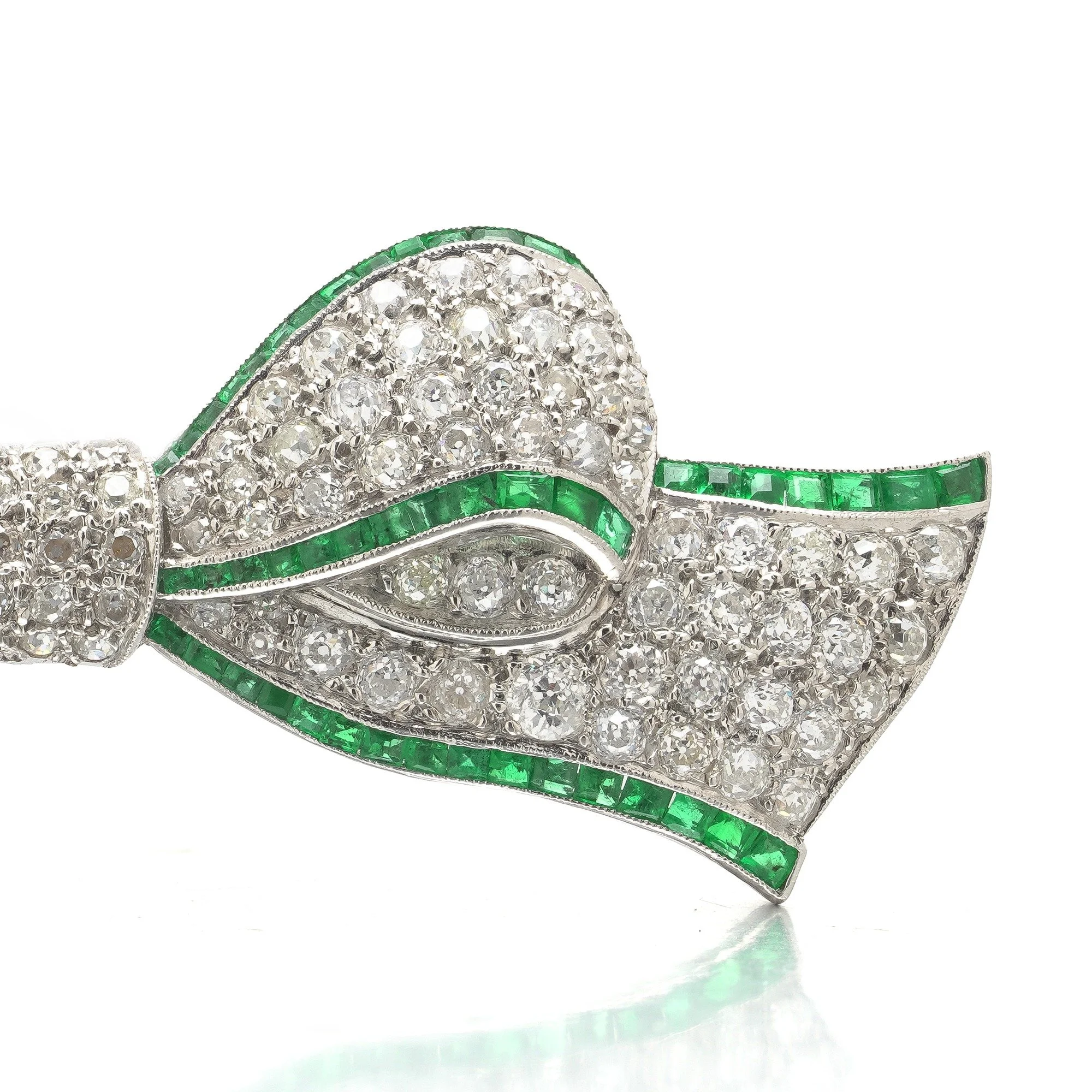 art-deco-emerald-diamond-bow-brooch-platinum-04-Mozeris-Fine-Antiques.jpg