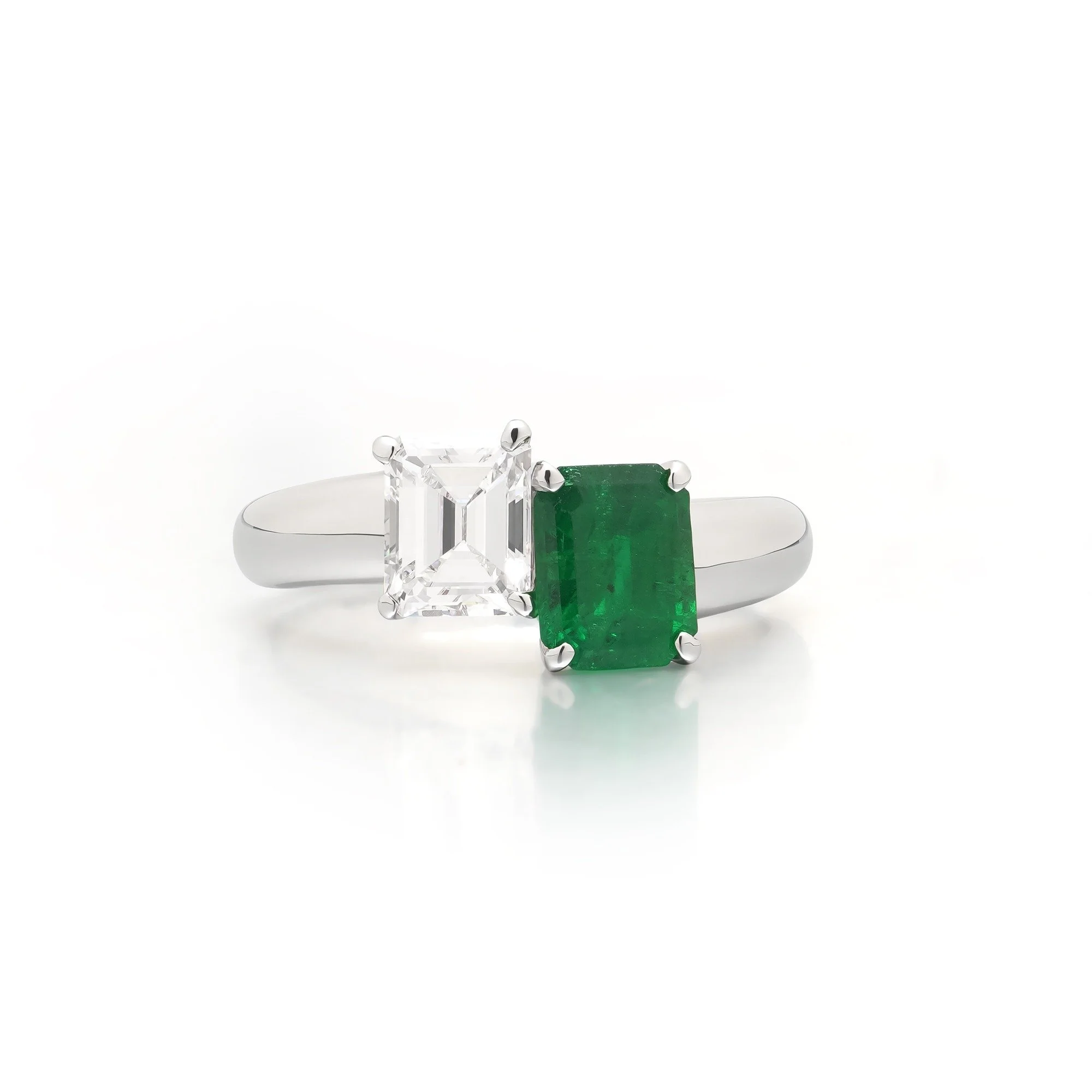 emerald-diamond-toi-et-moi-ring-18kt-white-gold-01-Mozeris-Fine-Antiques.jpg