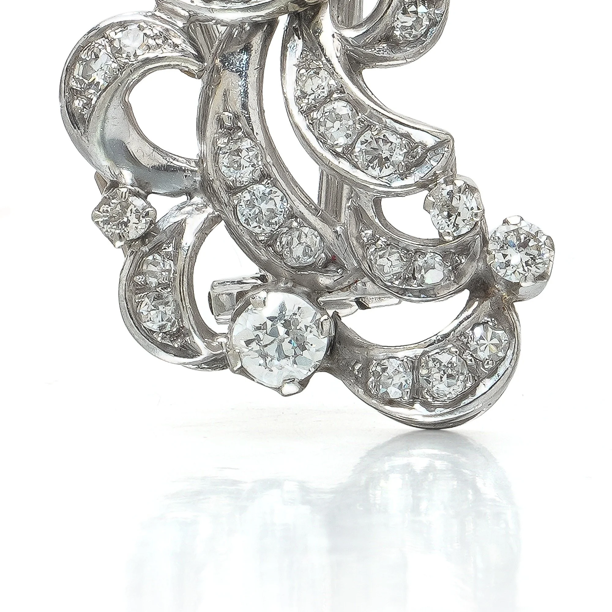 diamond-scroll-clip-on-earrings-white-gold-06-Mozeris-Fine-Antiques.jpg
