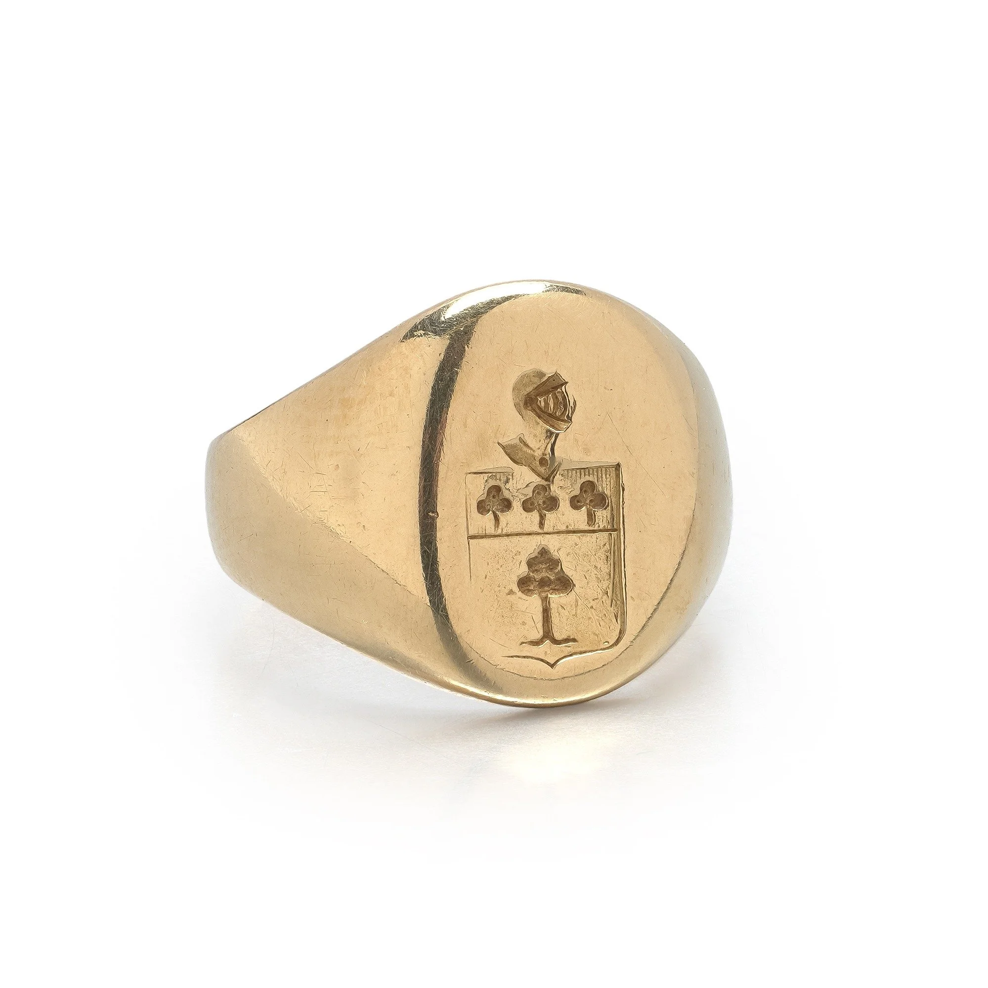 antique-french-18kt-gold-signet-ring-knights-helmet-heraldic-shield-04-Mozeris-Fine-Antiques.jpg