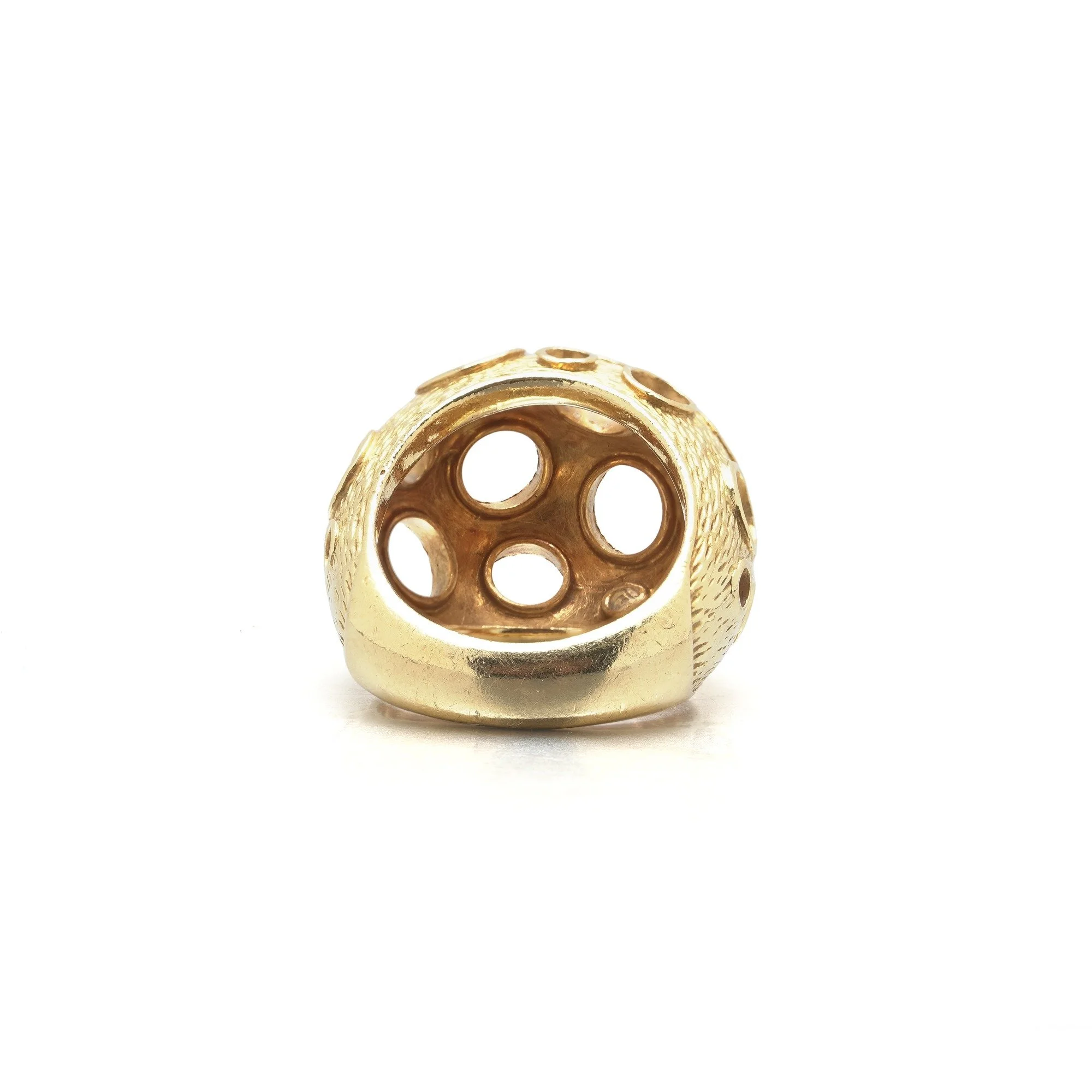 kutchinsky-18kt-gold-openwork-bombe-ring-london-1970s-05-Mozeris-Fine-Antiques.jpg