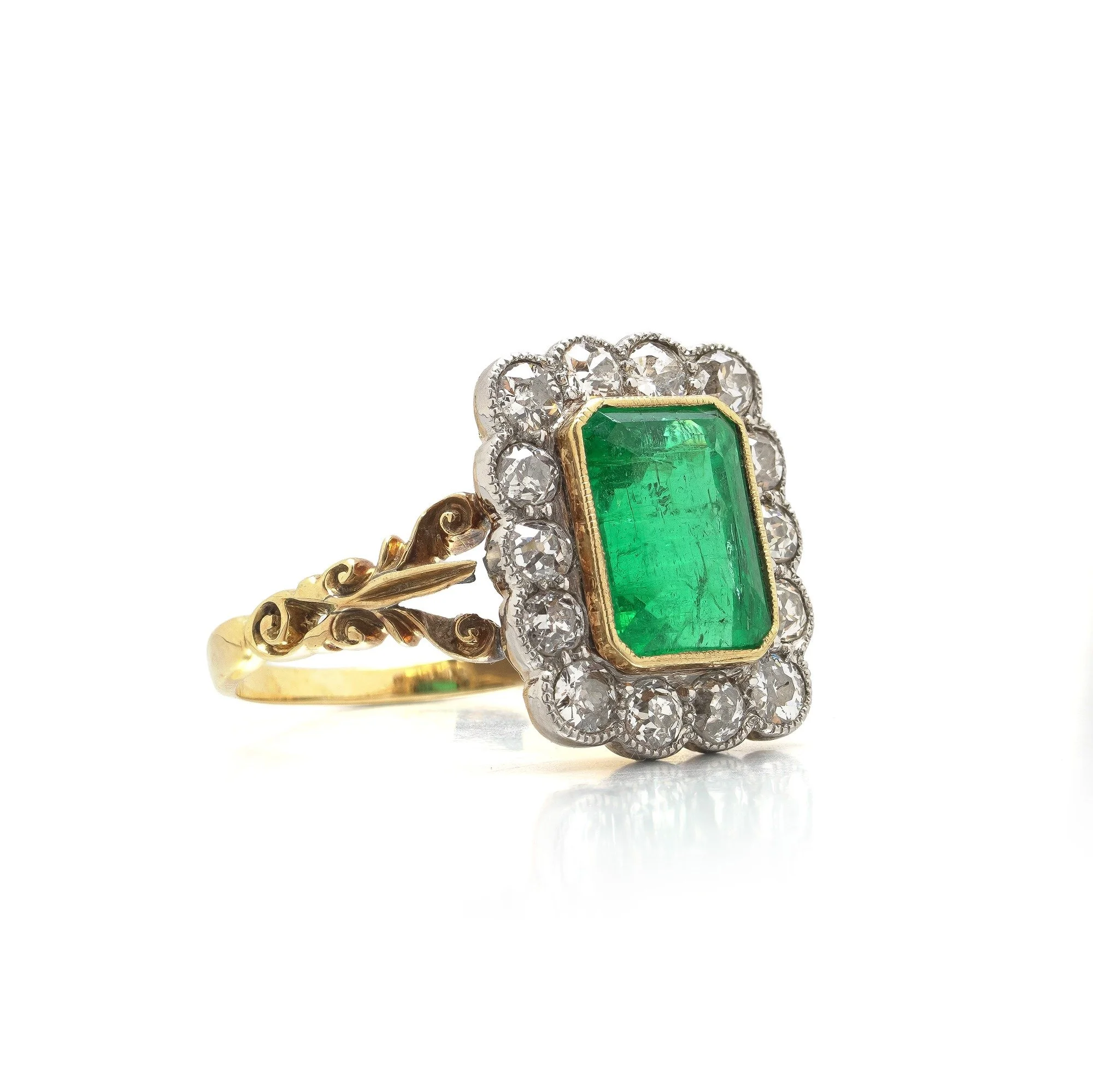 french-art-deco-colombian-emerald-diamond-cluster-ring-2-00-ct-04-Mozeris-Fine-Antiques.jpg