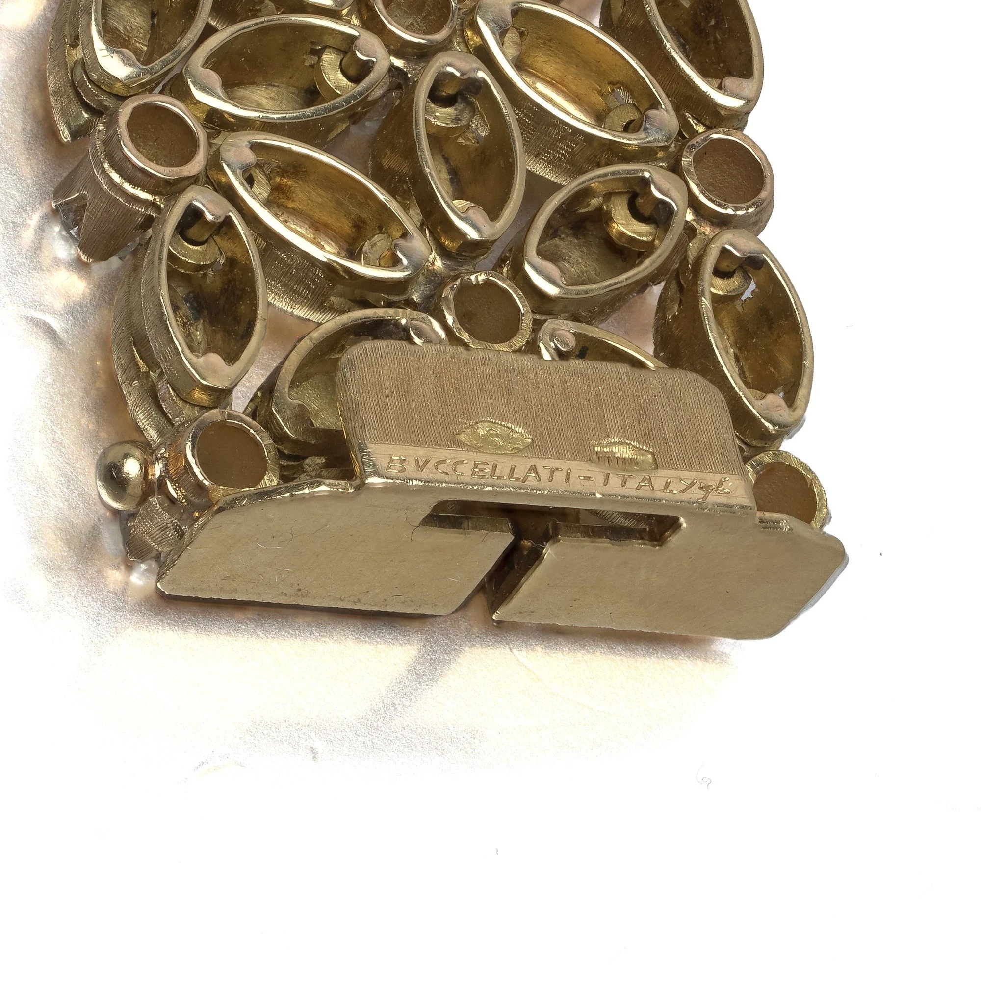 buccellati-gold-diamond-openwork-bracelet-signed-09-Mozeris-Fine-Antiques.jpg