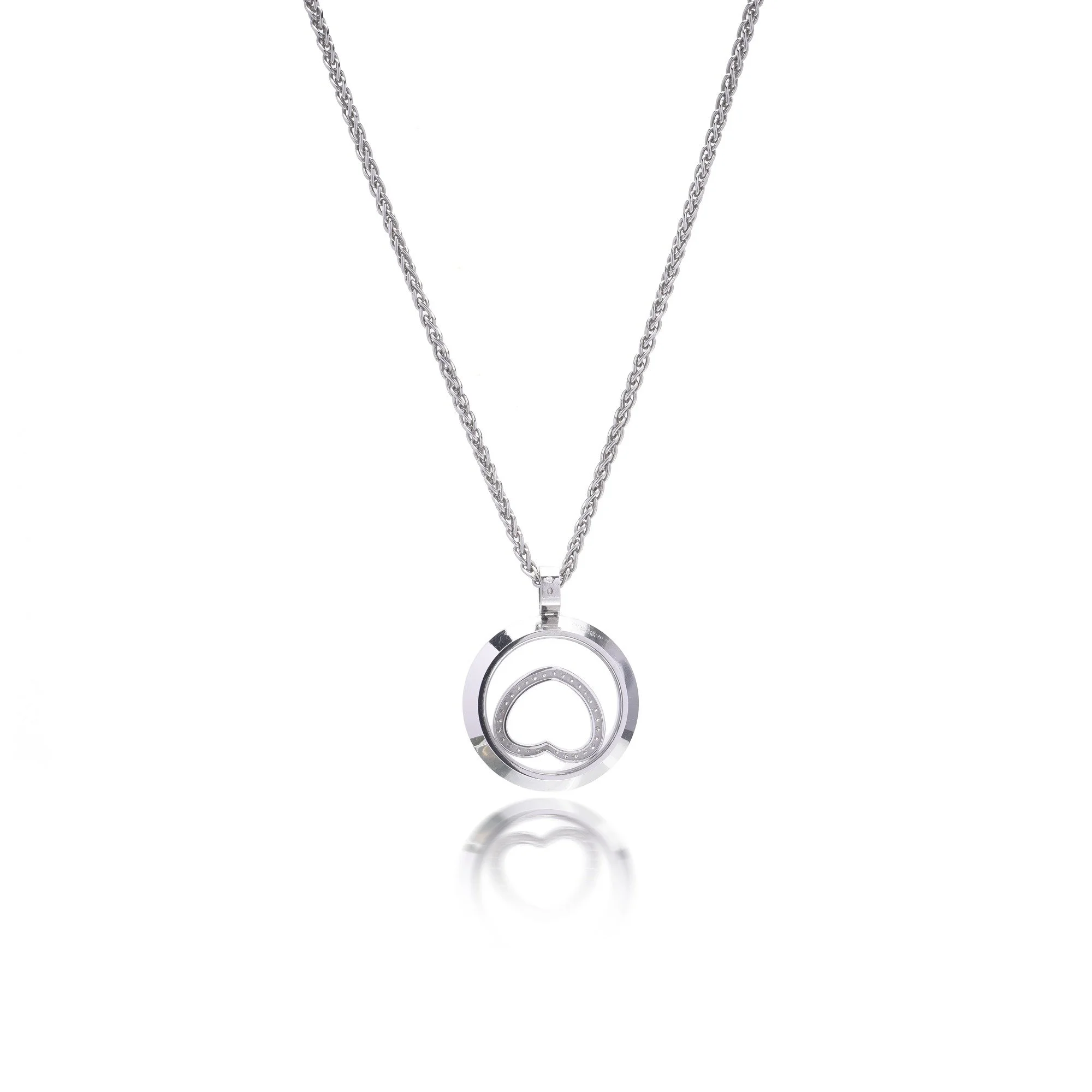 chopard-happy-diamonds-18kt-white-gold-heart-pendant-necklace-02-Mozeris-Fine-Antiques.jpg