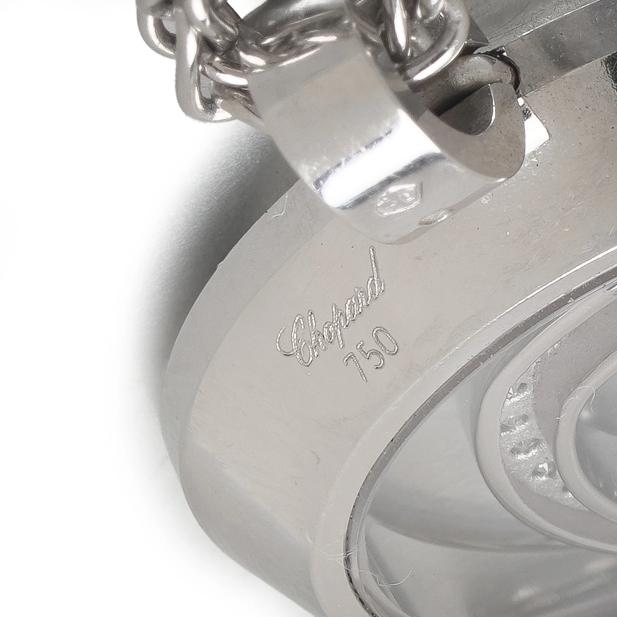 chopard-happy-diamonds-18kt-white-gold-heart-pendant-necklace-05-Mozeris-Fine-Antiques.jpg