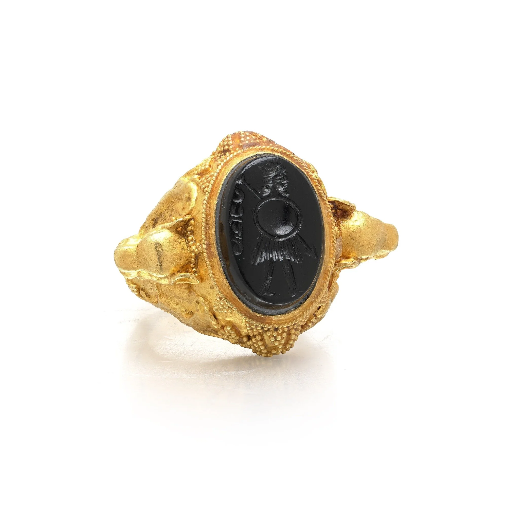 archaeological-revival-gold-ring-onyx-intaglio-02-Mozeris-Fine-Antiques.jpg