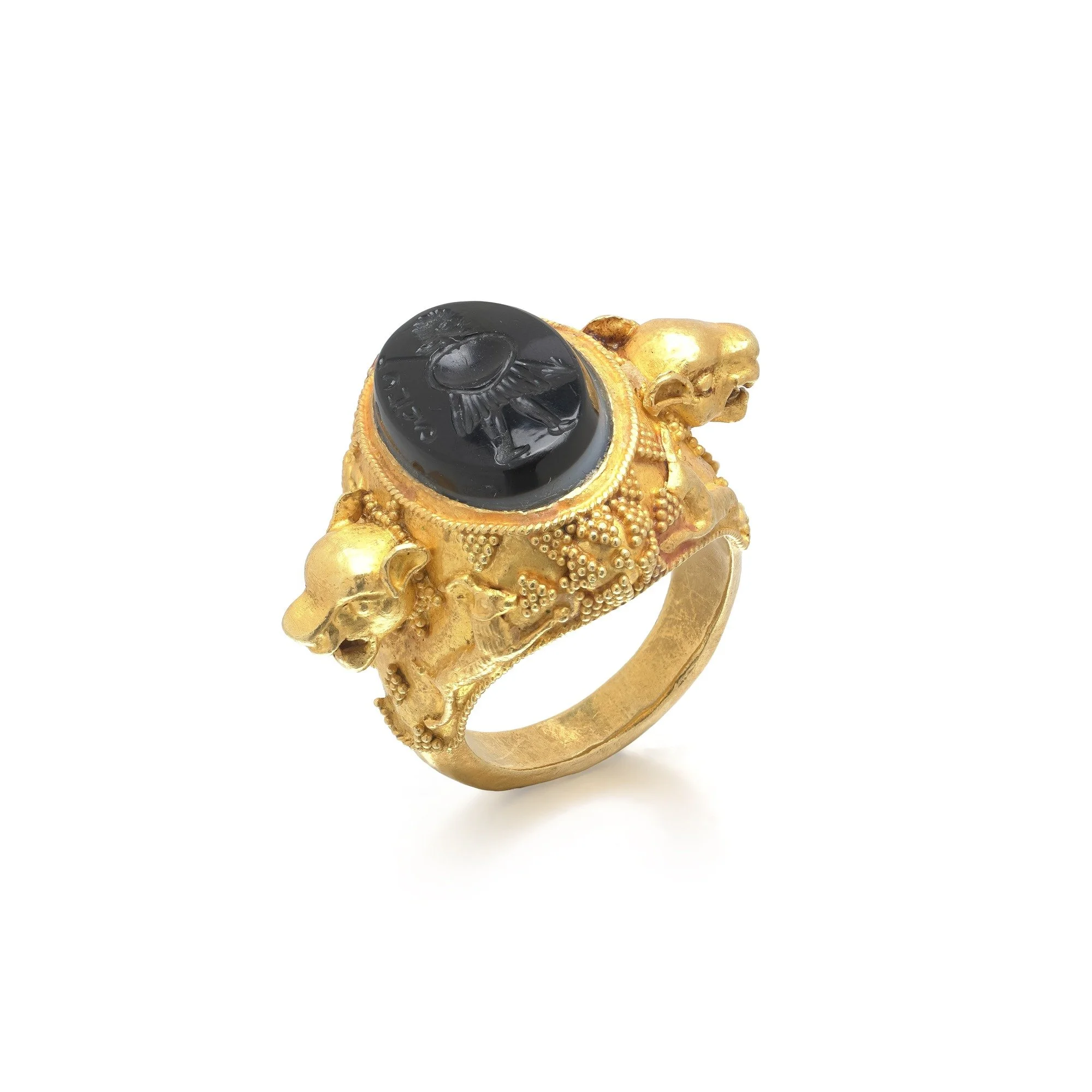 archaeological-revival-gold-ring-onyx-intaglio-05-Mozeris-Fine-Antiques.jpg