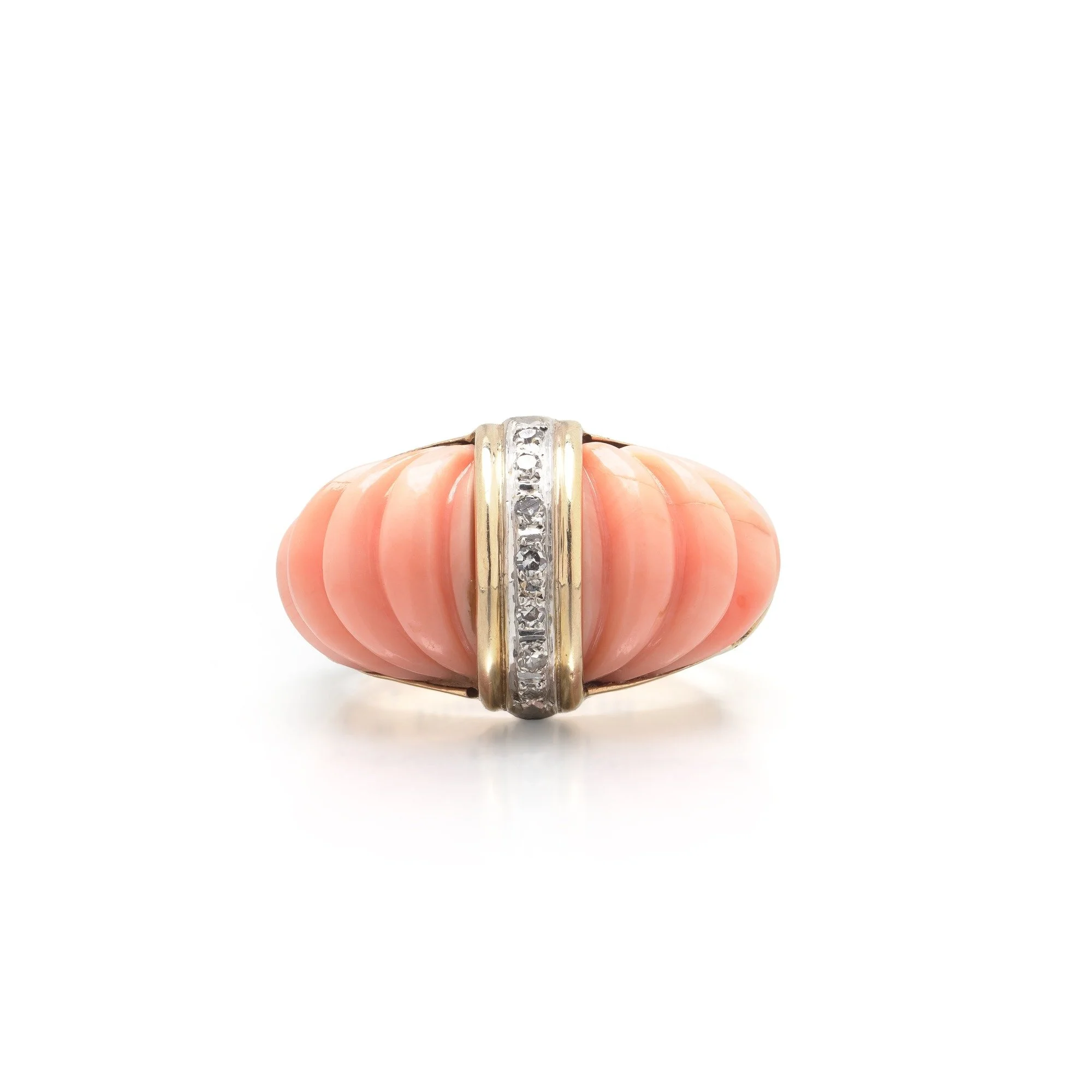 van-cleef-and-arpels-18kt-gold-carved-coral-and-diamond-ring-01-Mozeris-Fine-Antiques.jpg
