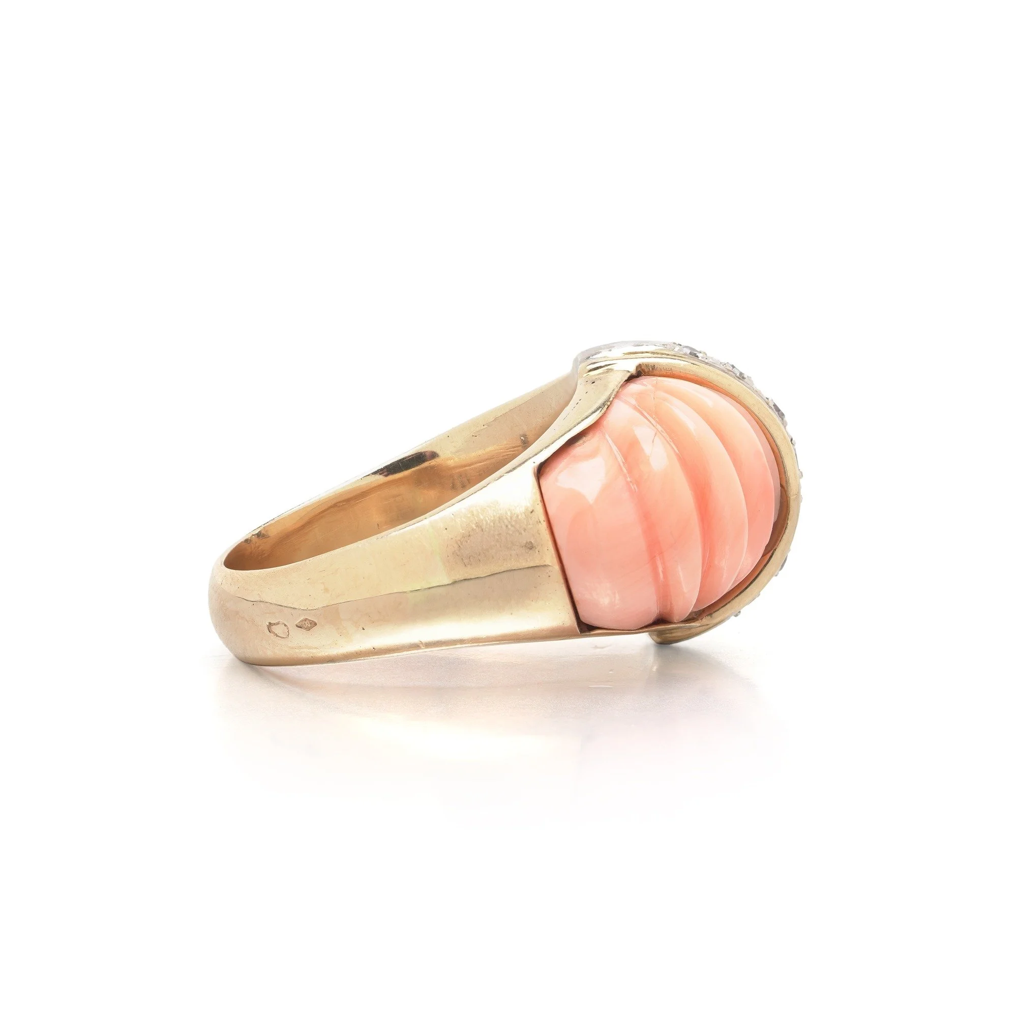 van-cleef-and-arpels-18kt-gold-carved-coral-and-diamond-ring-03-Mozeris-Fine-Antiques.jpg
