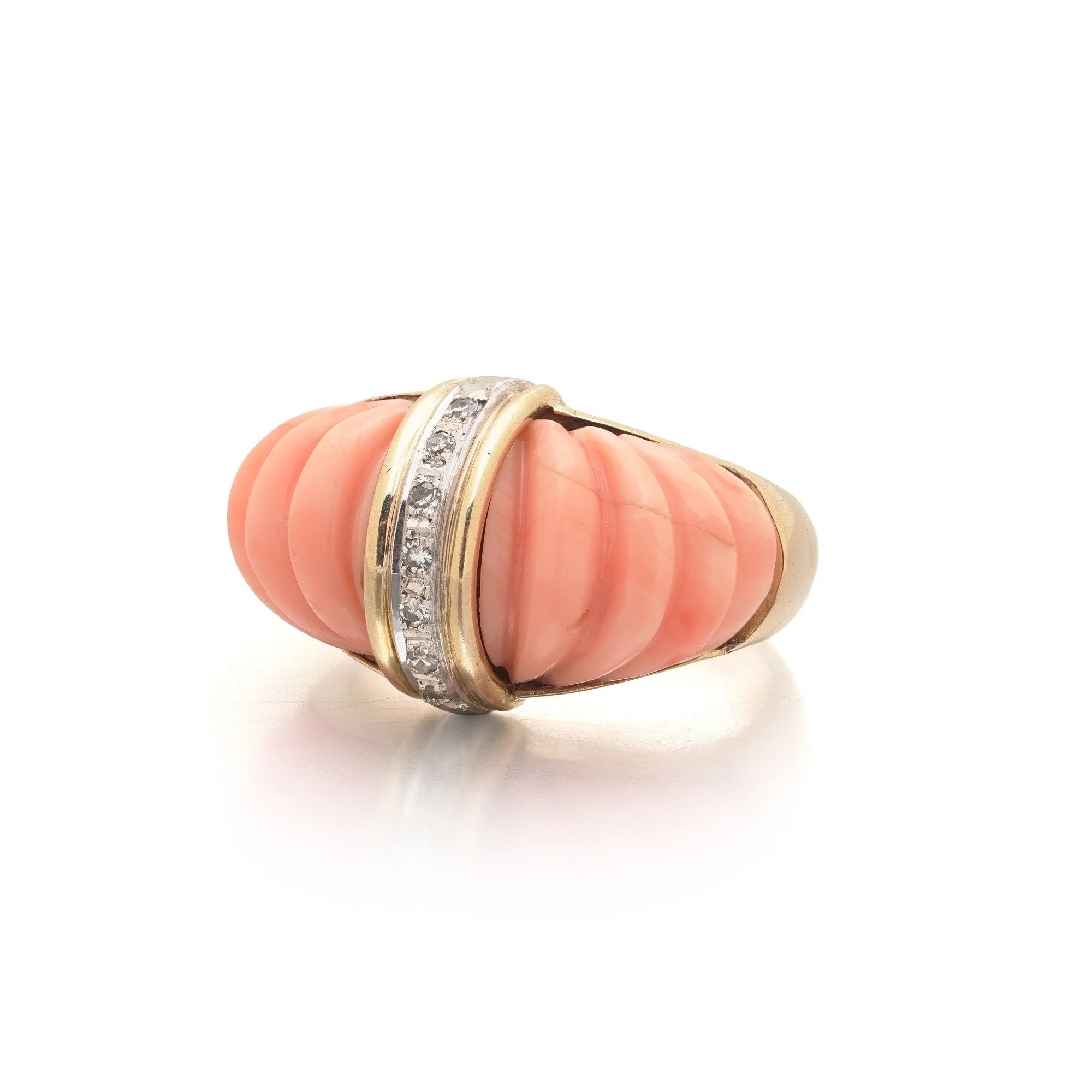 van-cleef-and-arpels-18kt-gold-carved-coral-and-diamond-ring-05-Mozeris-Fine-Antiques.jpg