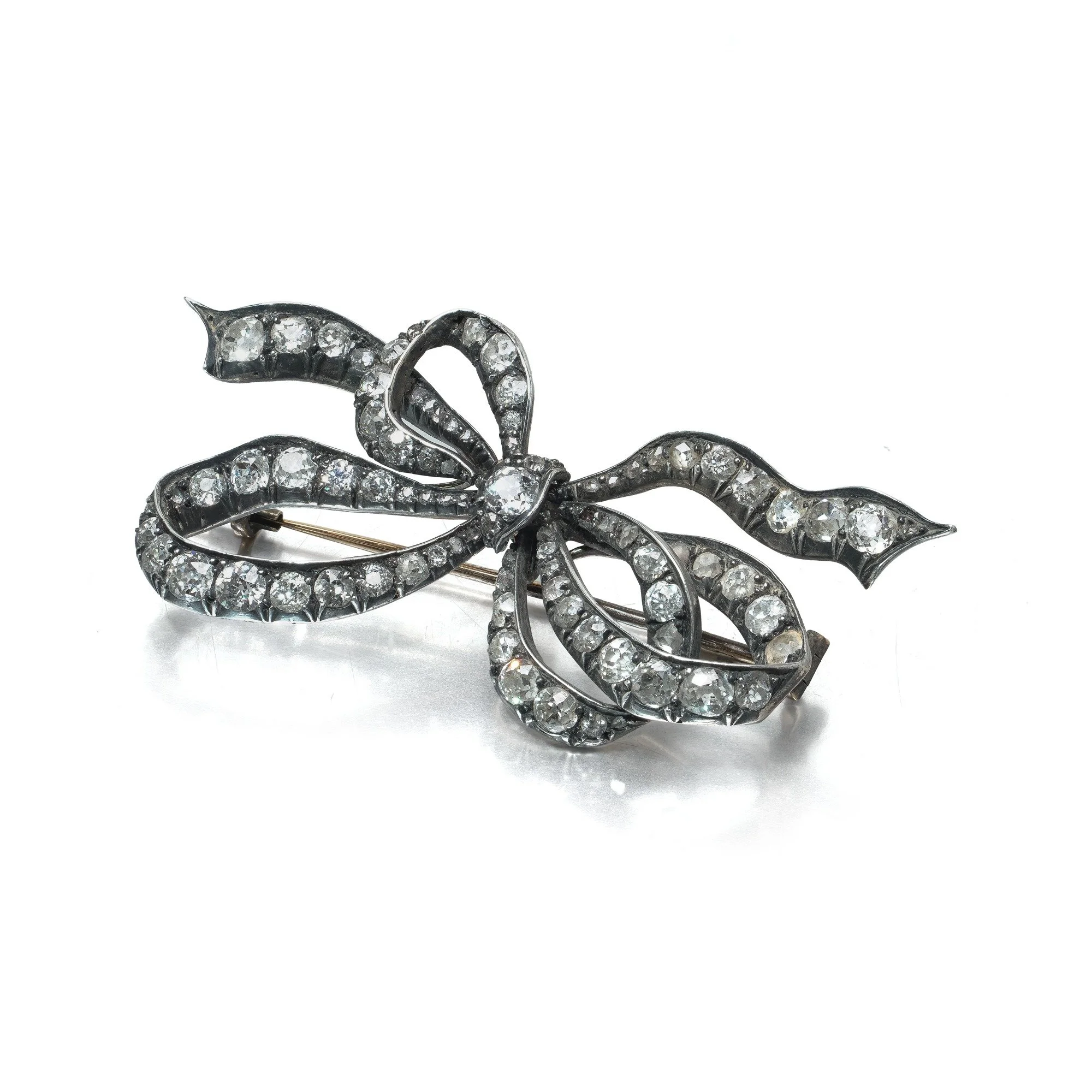 victorian-old-cut-diamond-ribbon-bow-brooch-silver-upon-gold-03-Mozeris-Fine-Antiques.jpg