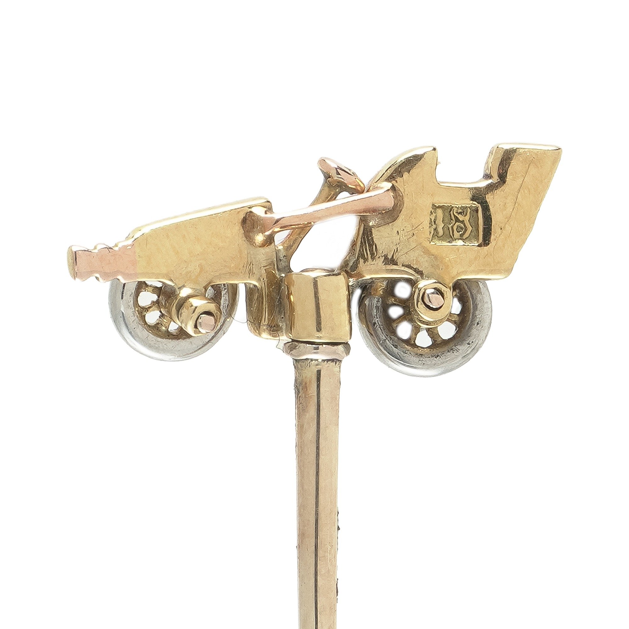 antique-18kt-gold-and-green-enamel-motor-car-stick-pin-05-Mozeris-Fine-Antiques.jpg