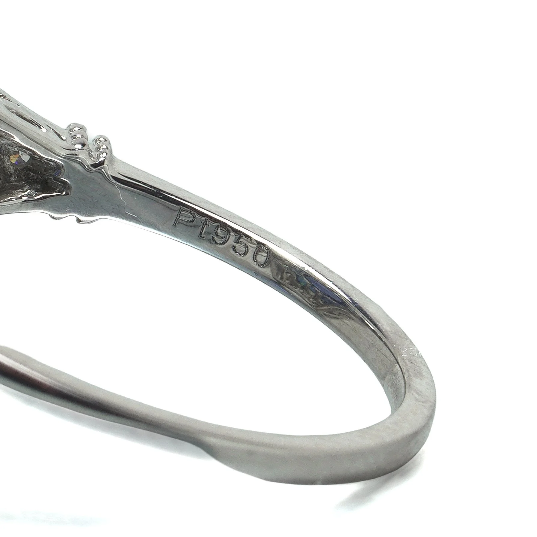 art-deco-style-platinum-256ct-sapphire-and-diamond-shield-ring-09-hallmark1-Mozeris-Fine-Antiques.jpg
