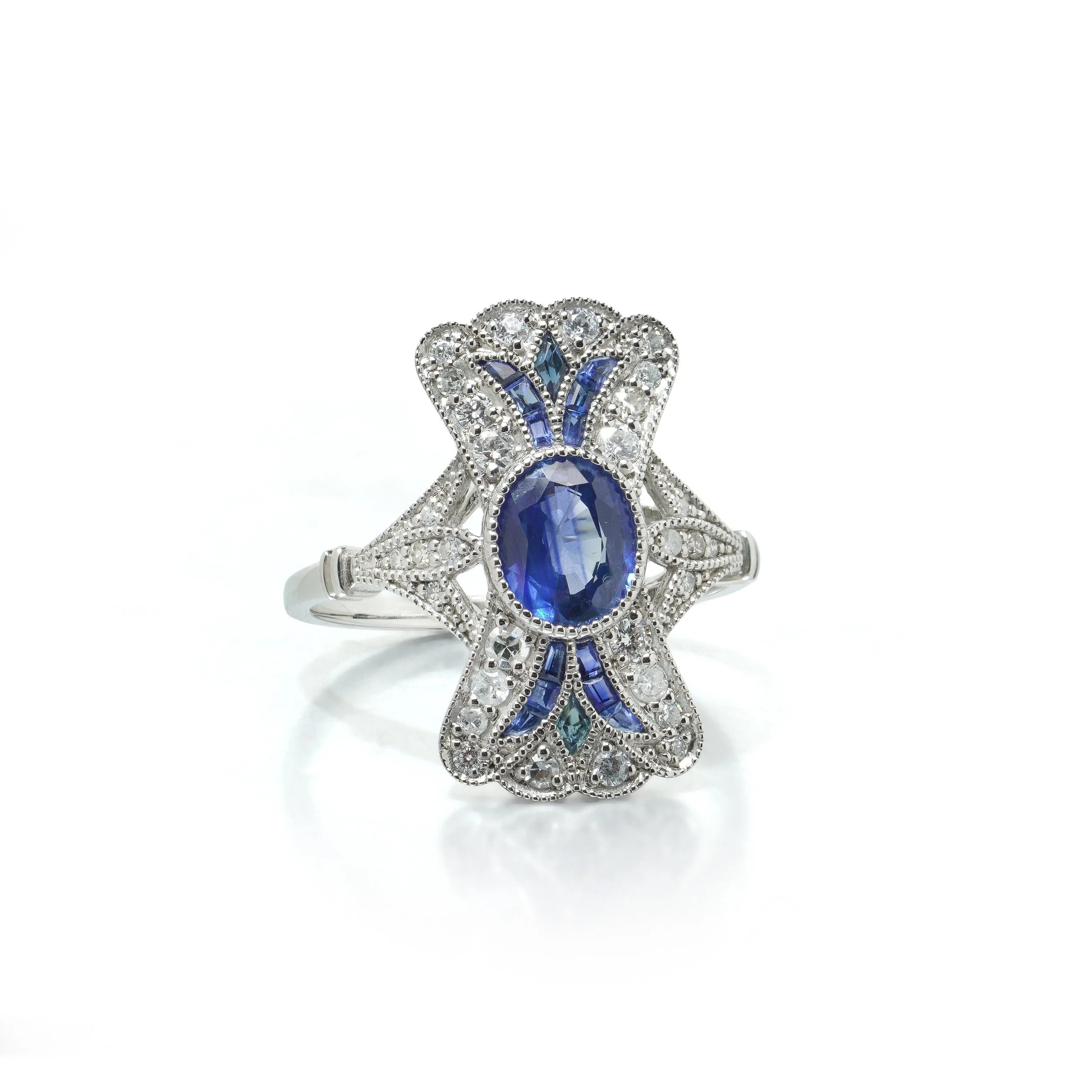 art-deco-style-platinum-111ct-sapphire-and-diamond-bow-plaque-ring-04-view4-Mozeris-Fine-Antiques.jpg