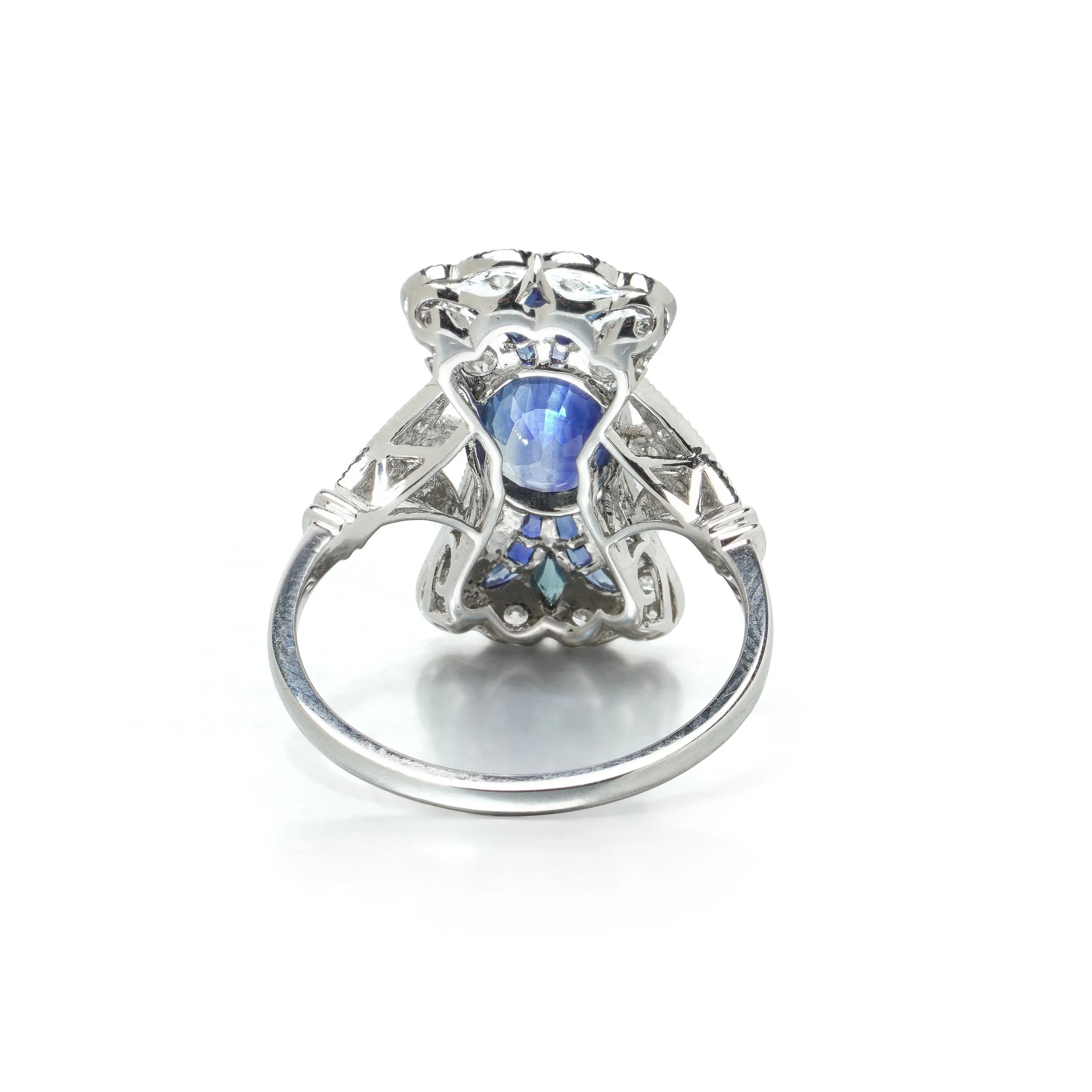art-deco-style-platinum-111ct-sapphire-and-diamond-bow-plaque-ring-05-view5-Mozeris-Fine-Antiques.jpg