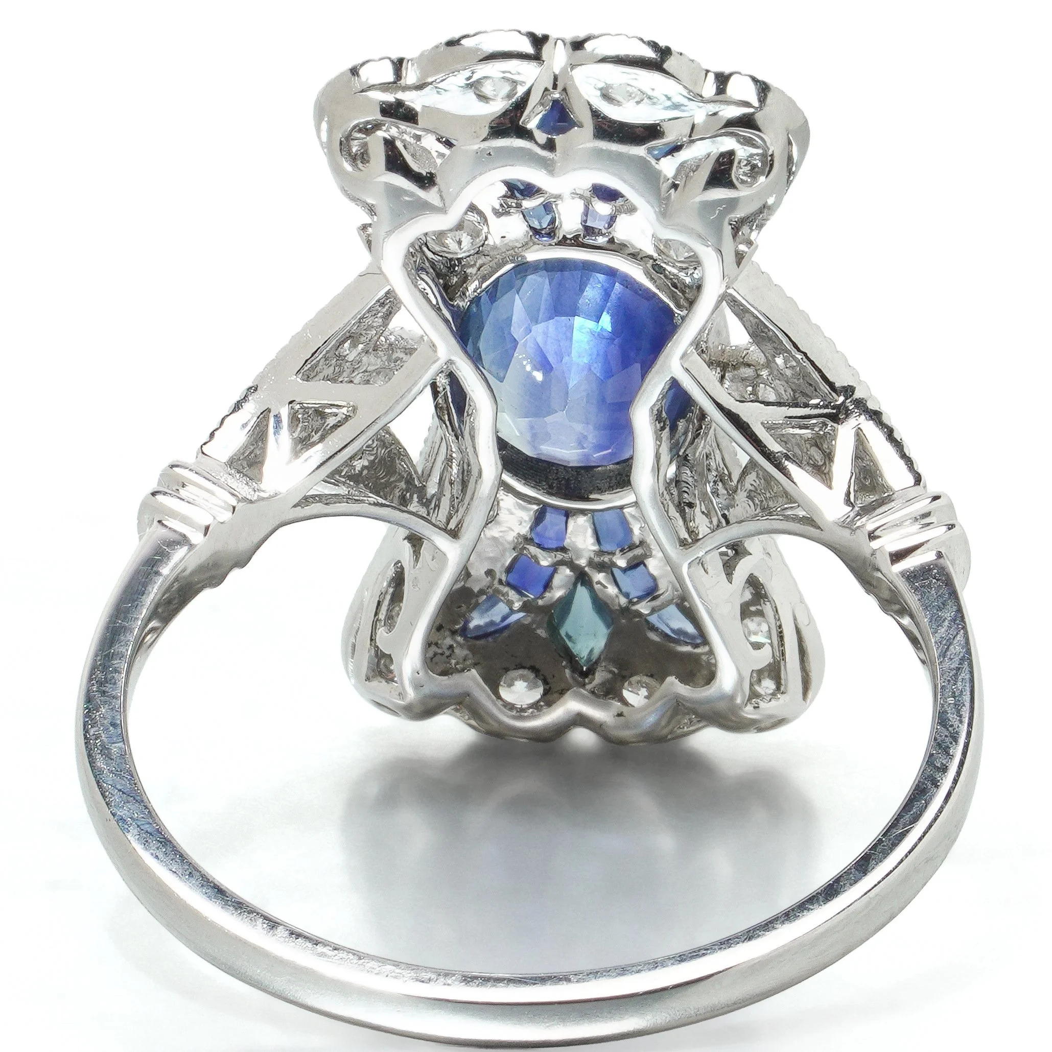 art-deco-style-platinum-111ct-sapphire-and-diamond-bow-plaque-ring-09-gallery-Mozeris-Fine-Antiques.jpg