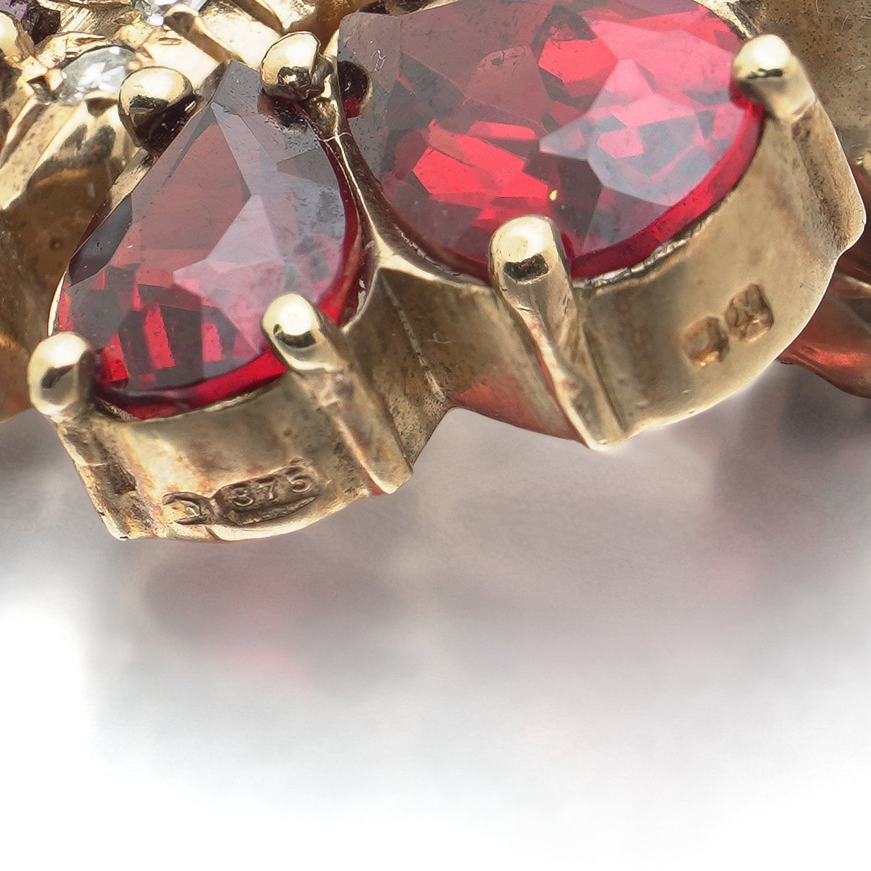 Garnet-Diamond-Butterfly-Brooch-9KT-Gold-07-view7-Mozeris-Fine-Antiques.jpg
