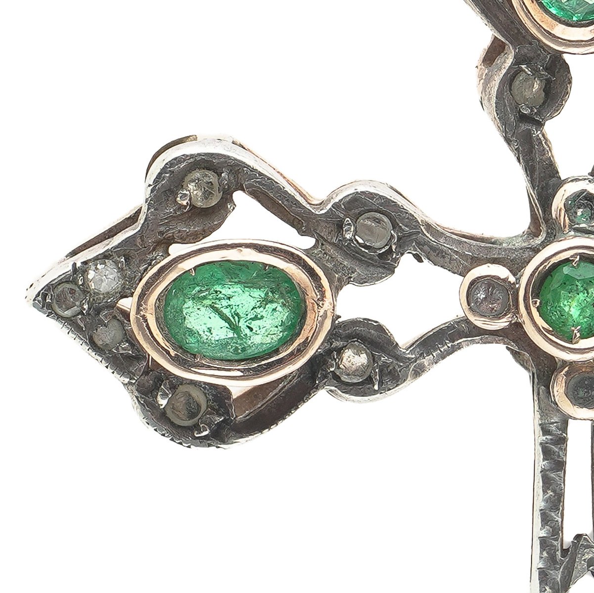 Victorian-Emerald-Diamond-Cross-Pendant-04-terminal-Mozeris-Fine-Antiques.jpg