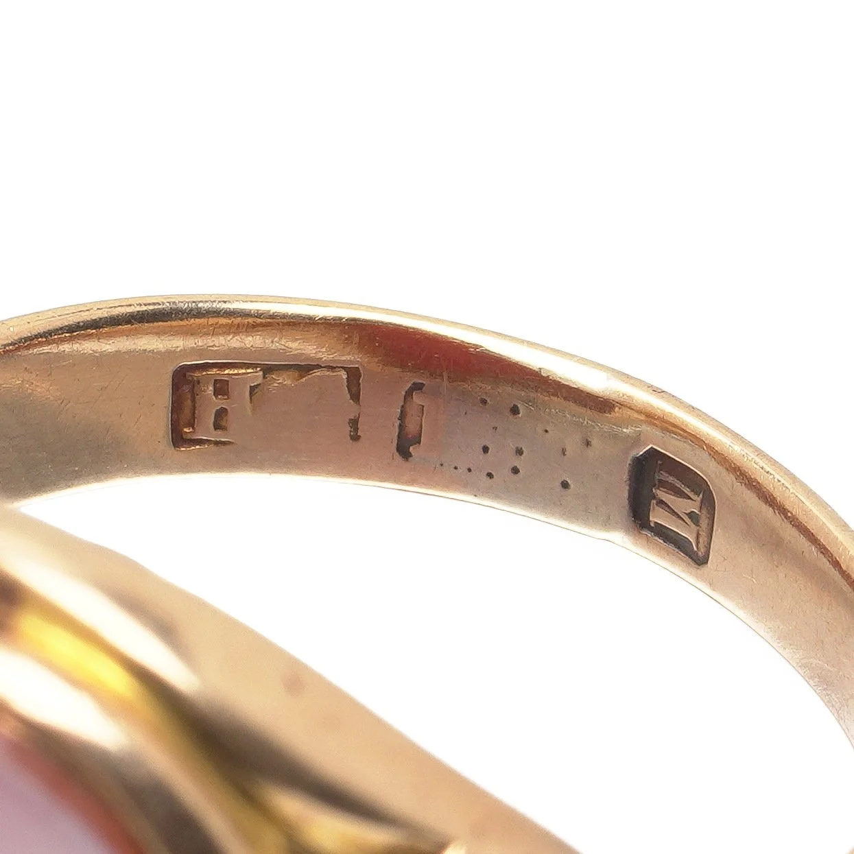 Carnelian-Intaglio-Monogram-Signet-Ring-Gold-05-view5-Mozeris-Fine-Antiques.jpg