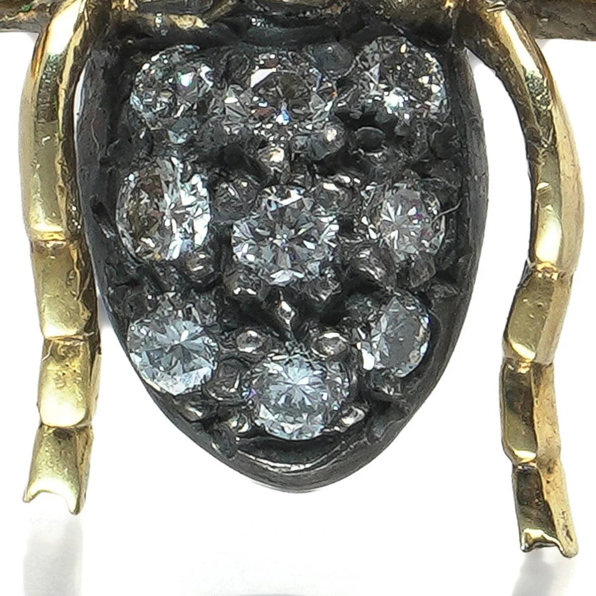 Victorian-Enamel-Diamond-Bee-Brooch-Gold-and-Silver-06-body-Mozeris-Fine-Antiques.jpg