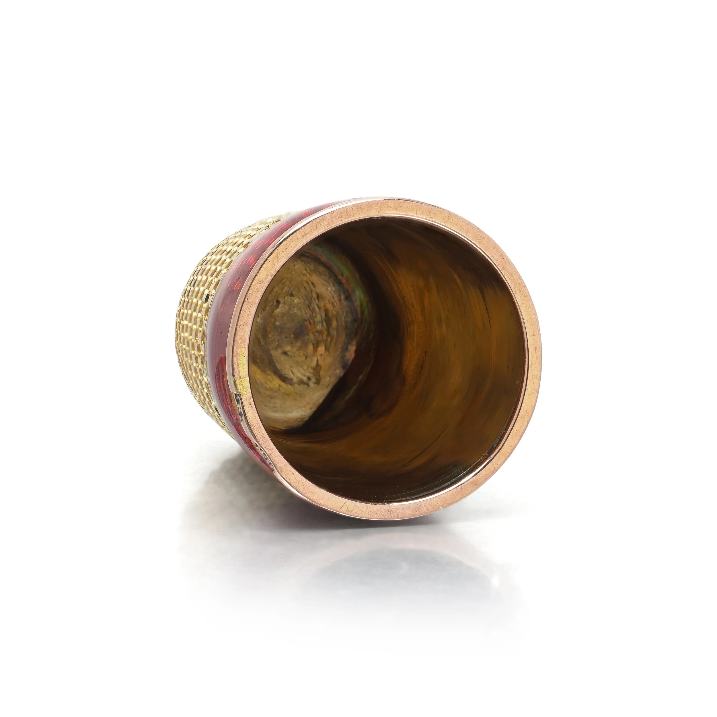 Russian-14KT-Gold-and-Red-Guilloche-Enamel-Thimble-06.jpg