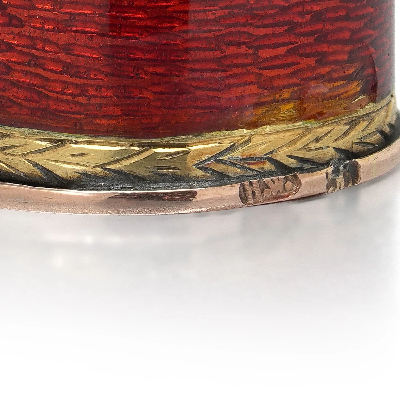 Russian-14KT-Gold-and-Red-Guilloche-Enamel-Thimble-10-hallmark.jpg