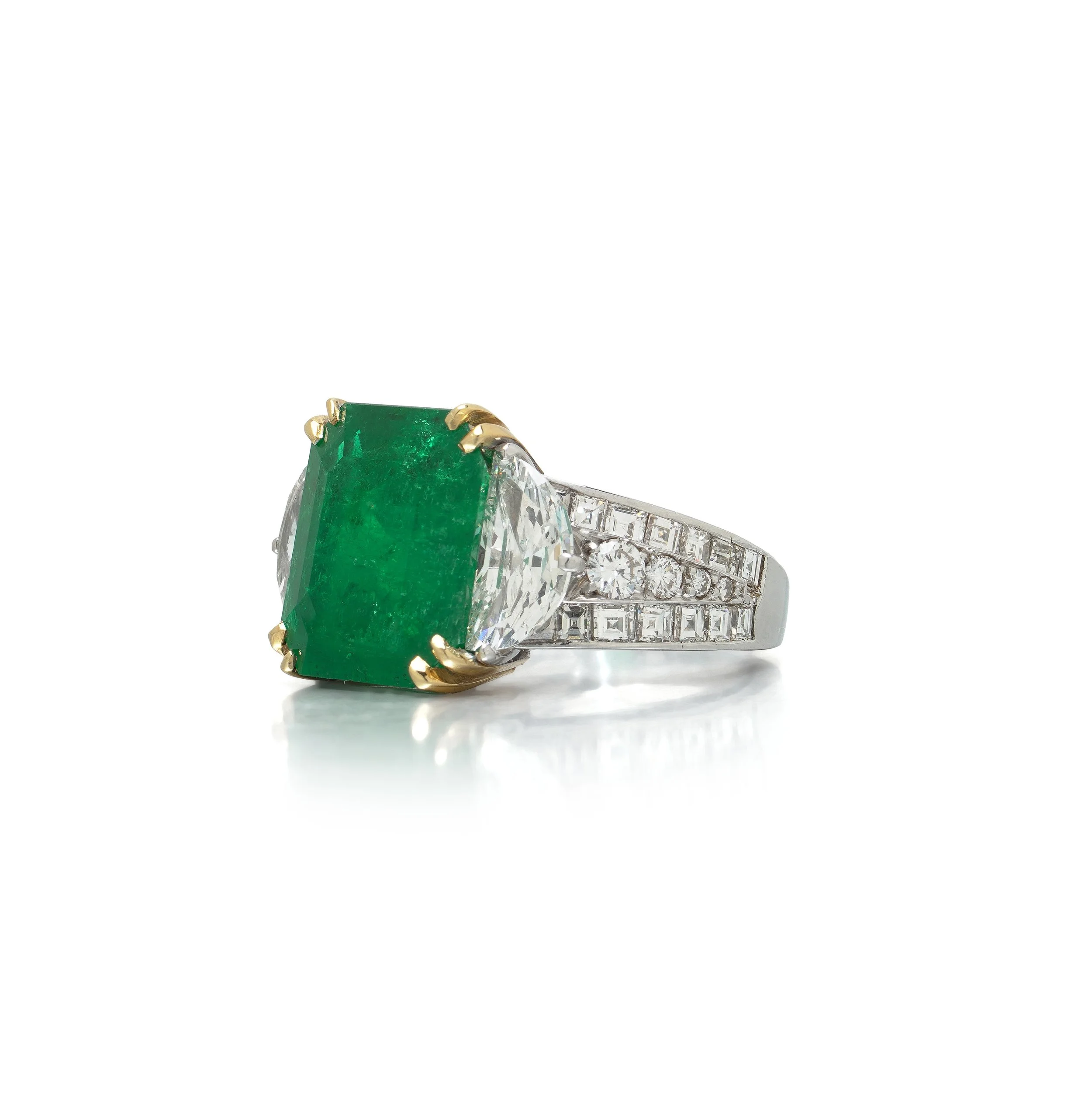 Emerald-and-Diamond-Cocktail-Ring-Platinum-04.jpg