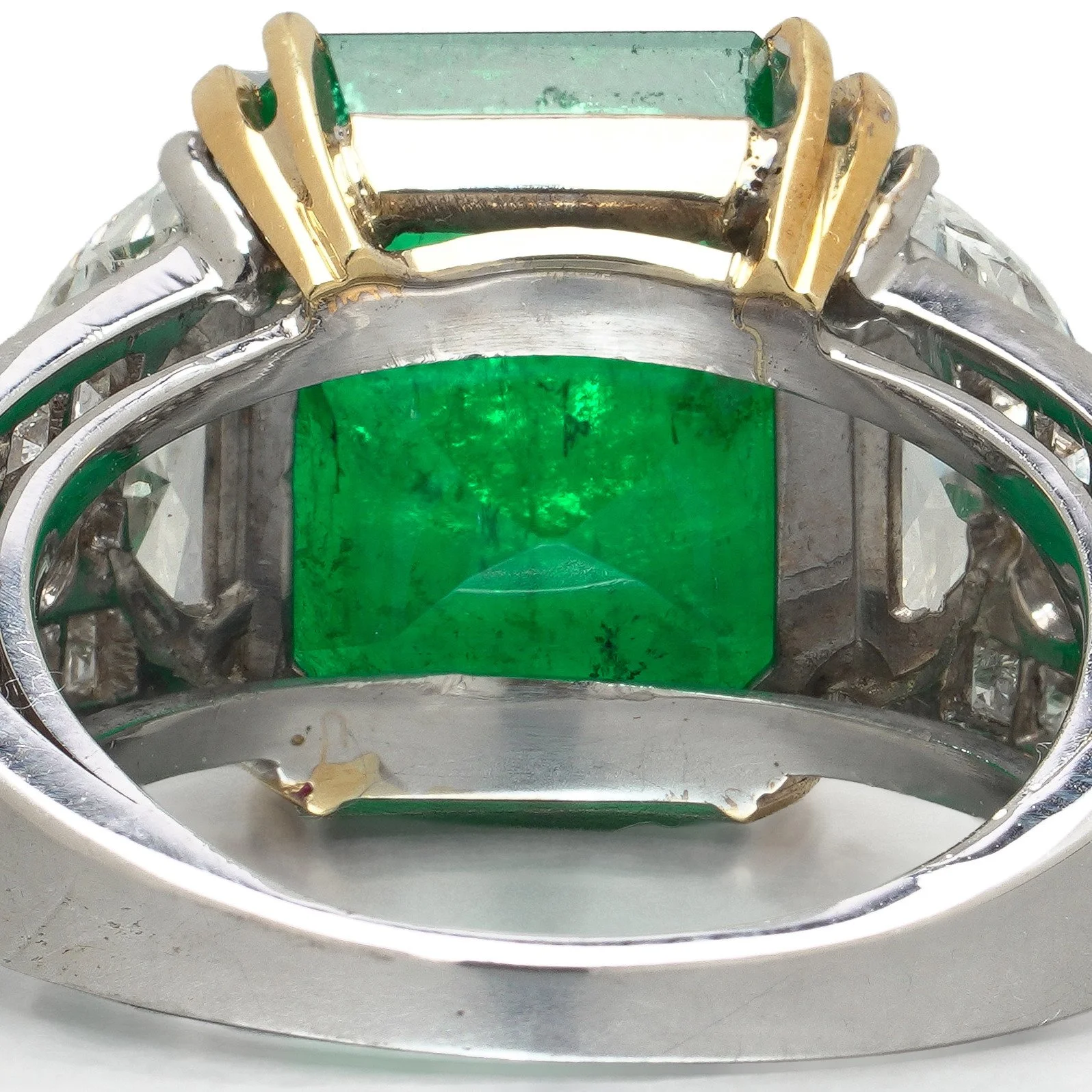Emerald-and-Diamond-Cocktail-Ring-Platinum-09-gallery.jpg