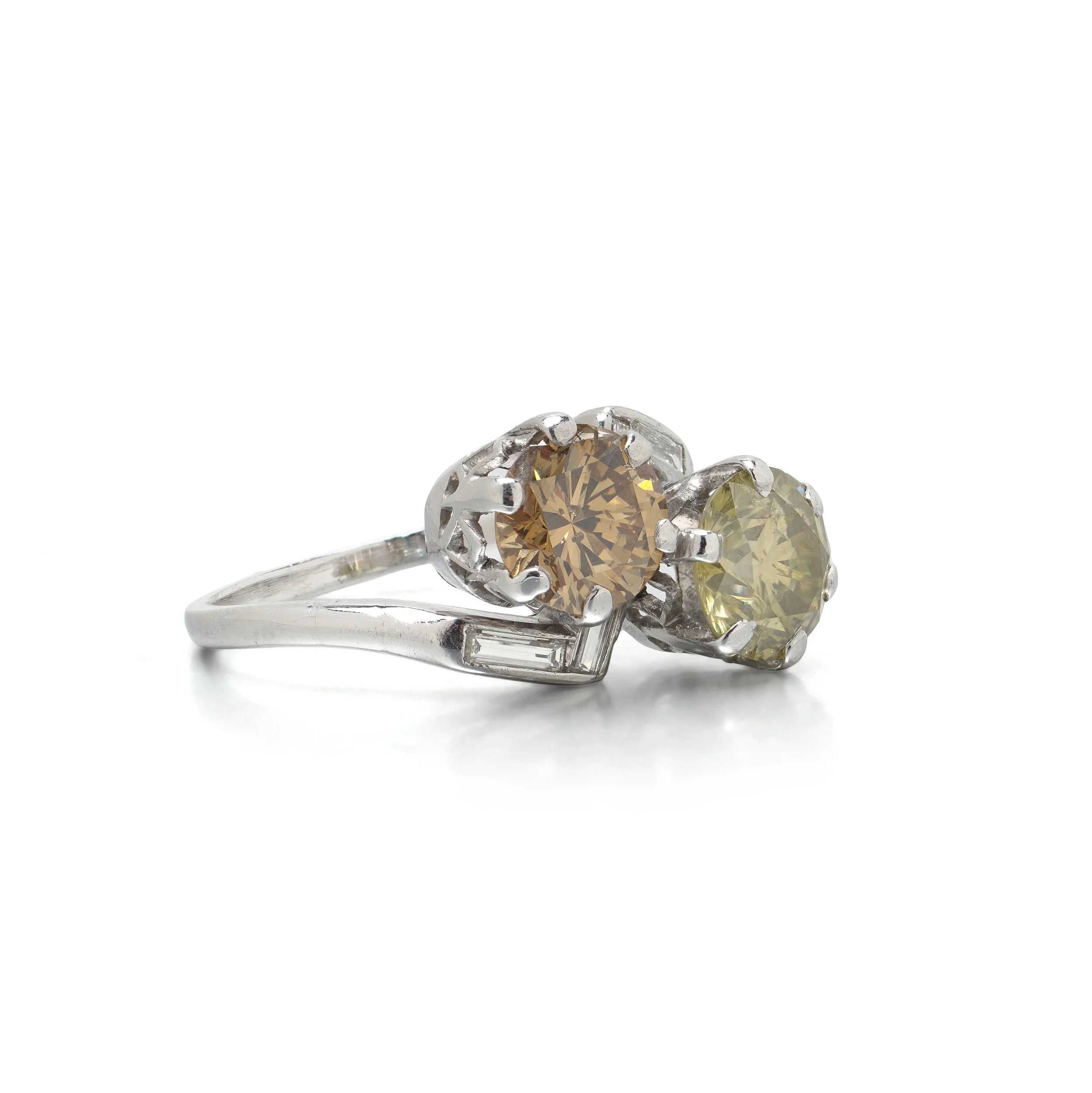 Toi-et-Moi-Fancy-Coloured-Diamond-Ring-Platinum-03.jpg