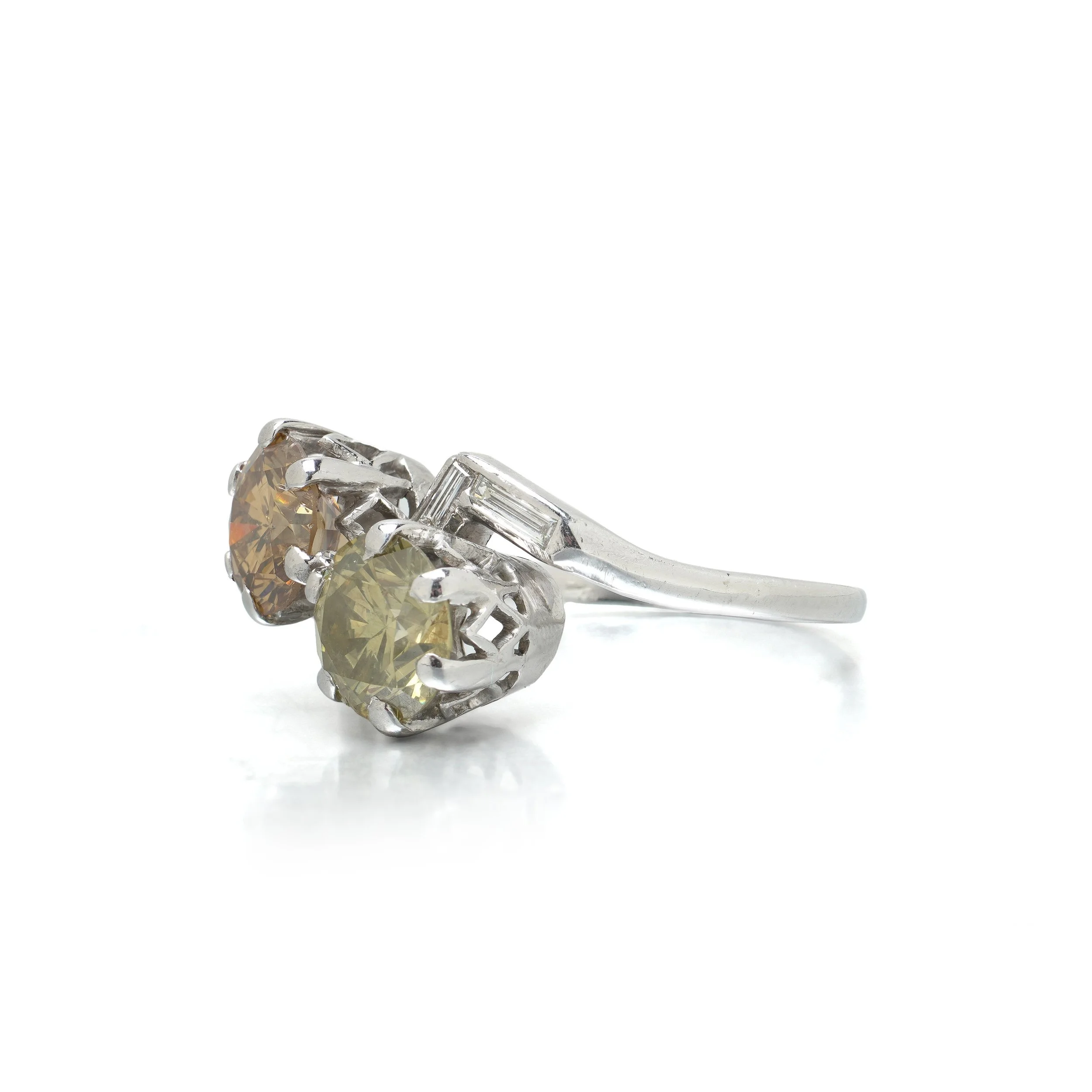 Toi-et-Moi-Fancy-Coloured-Diamond-Ring-Platinum-04.jpg